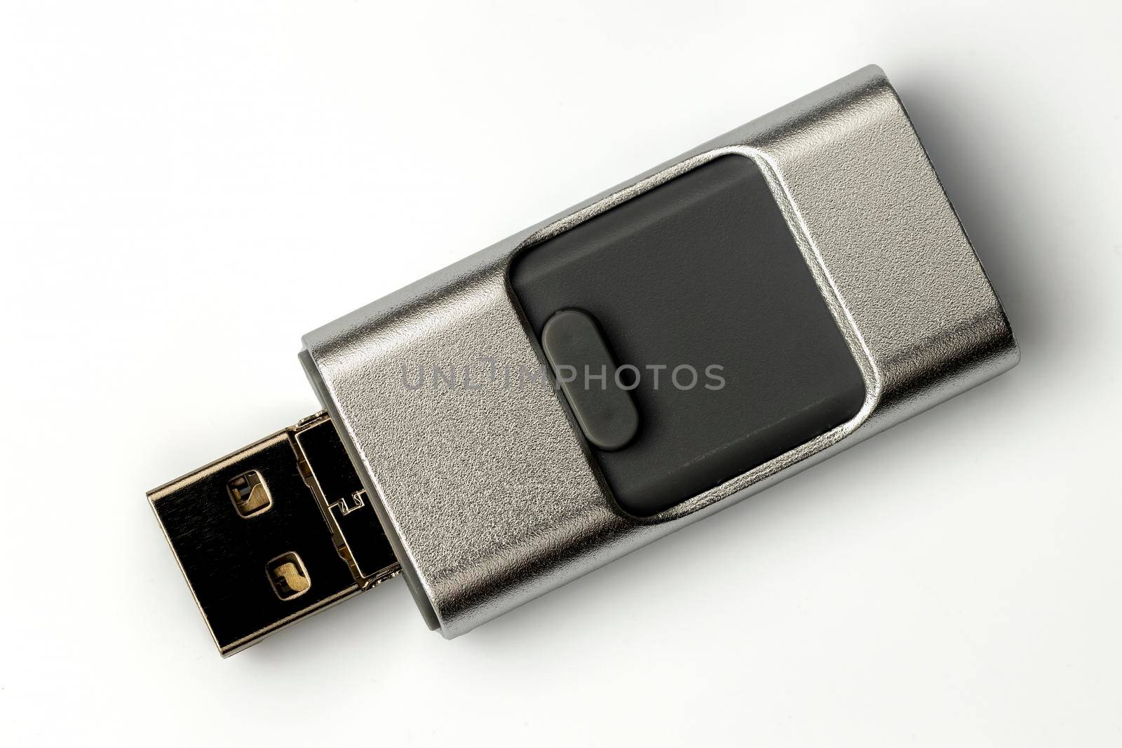 device for transferring data from iphone to computer by but_photo