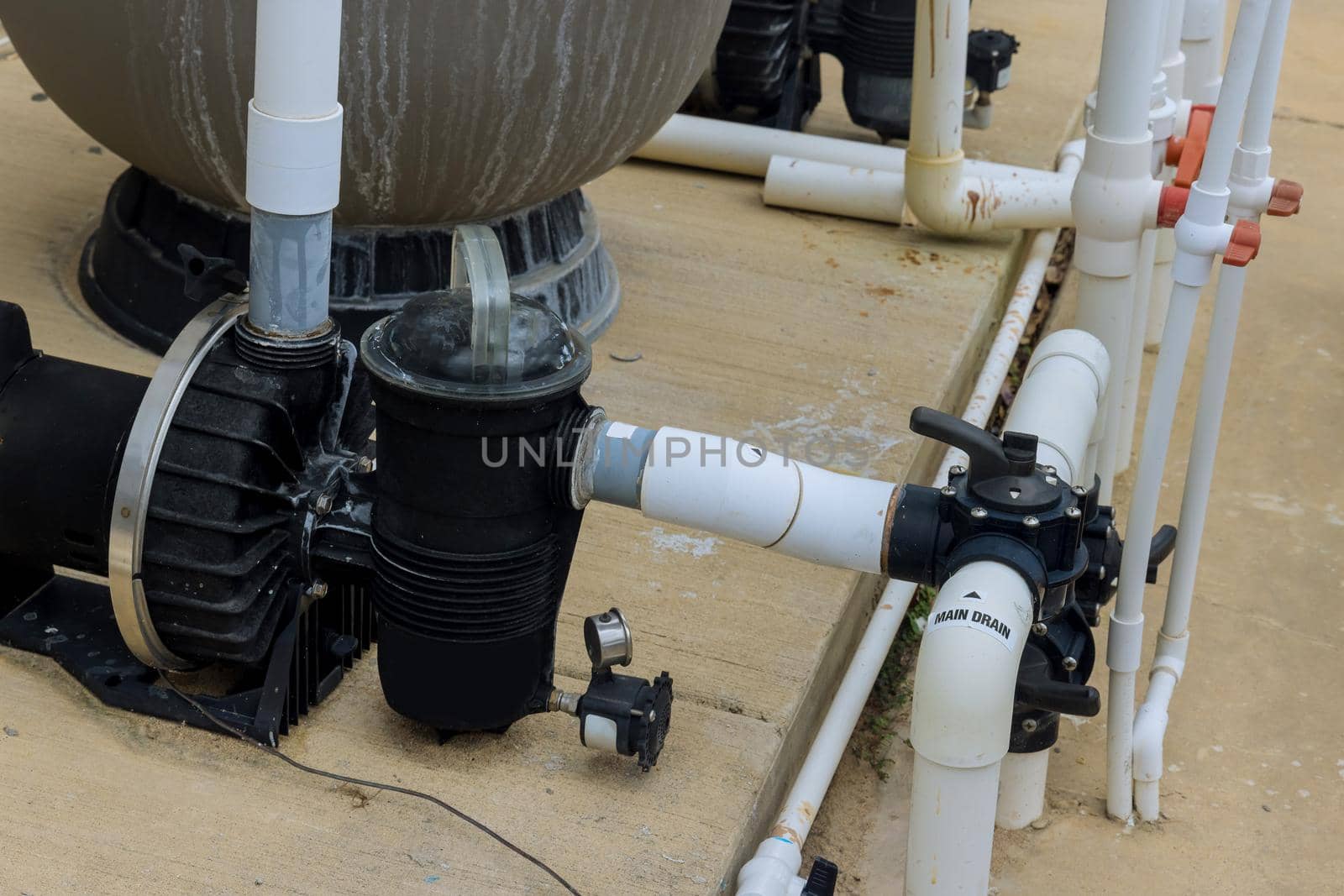 Filter system for purifying swimming pool water on the maintaining the purity of water, cleaning from dirt