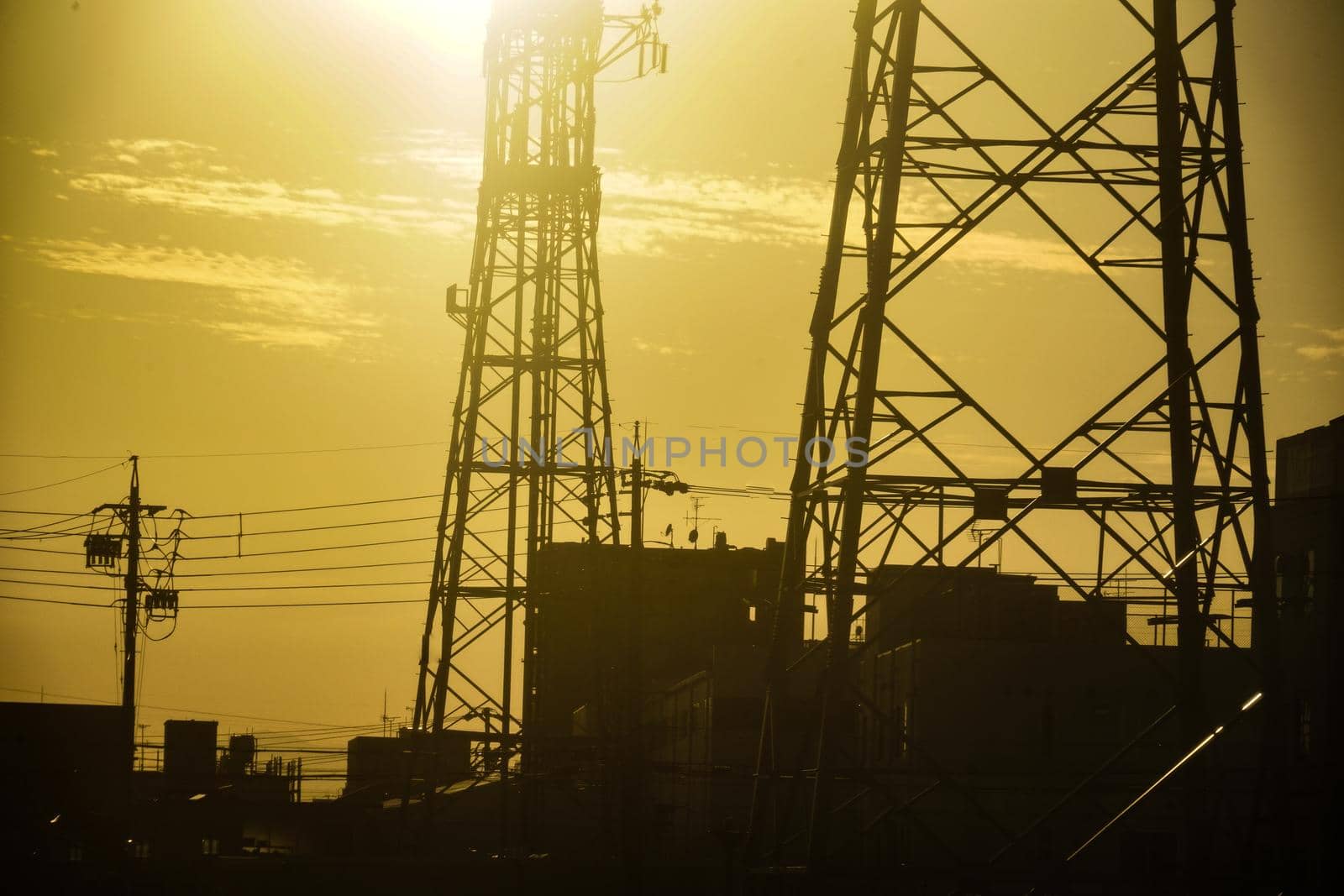 Silhouette of the sunset and buildings. Shooting Location: Aichi Prefecture, Nagoya City