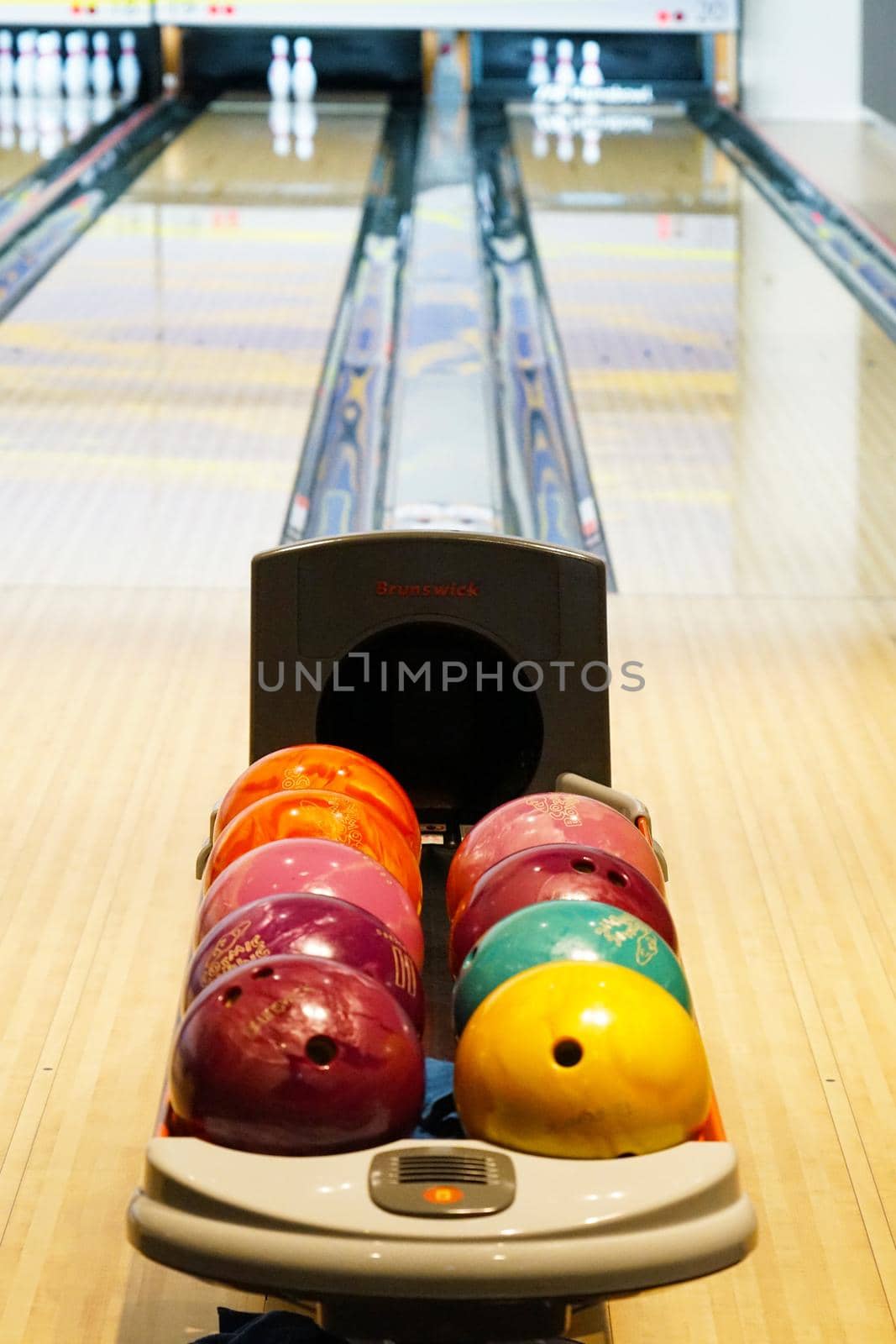 Bowling game and Borolin grain image. Shooting Location: Yokohama-city kanagawa prefecture