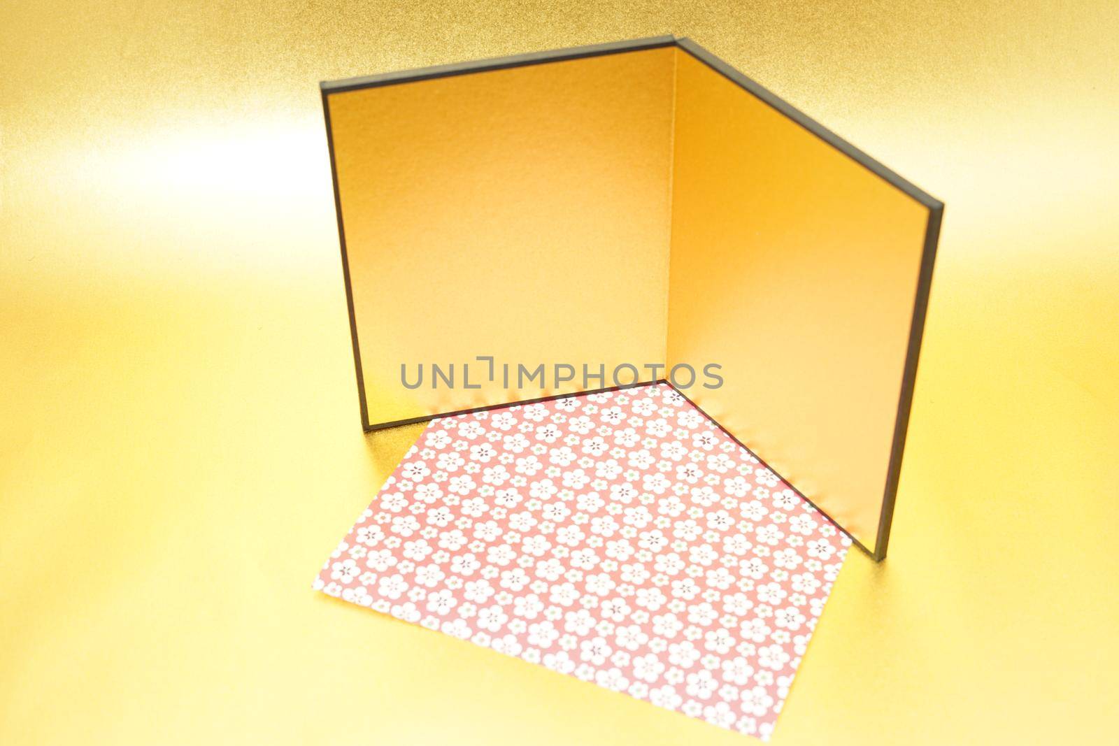 Image of gold screen (New Years card, New Year material). Shooting Location: Yokohama-city kanagawa prefecture