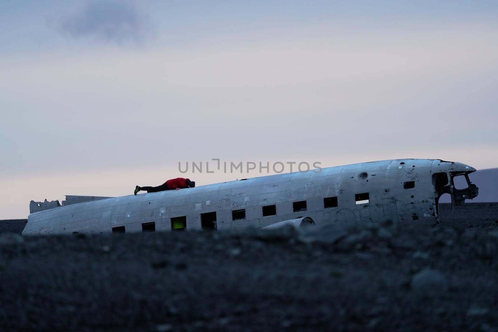 Wreck of and airplane profile and tourist laid down by FerradalFCG