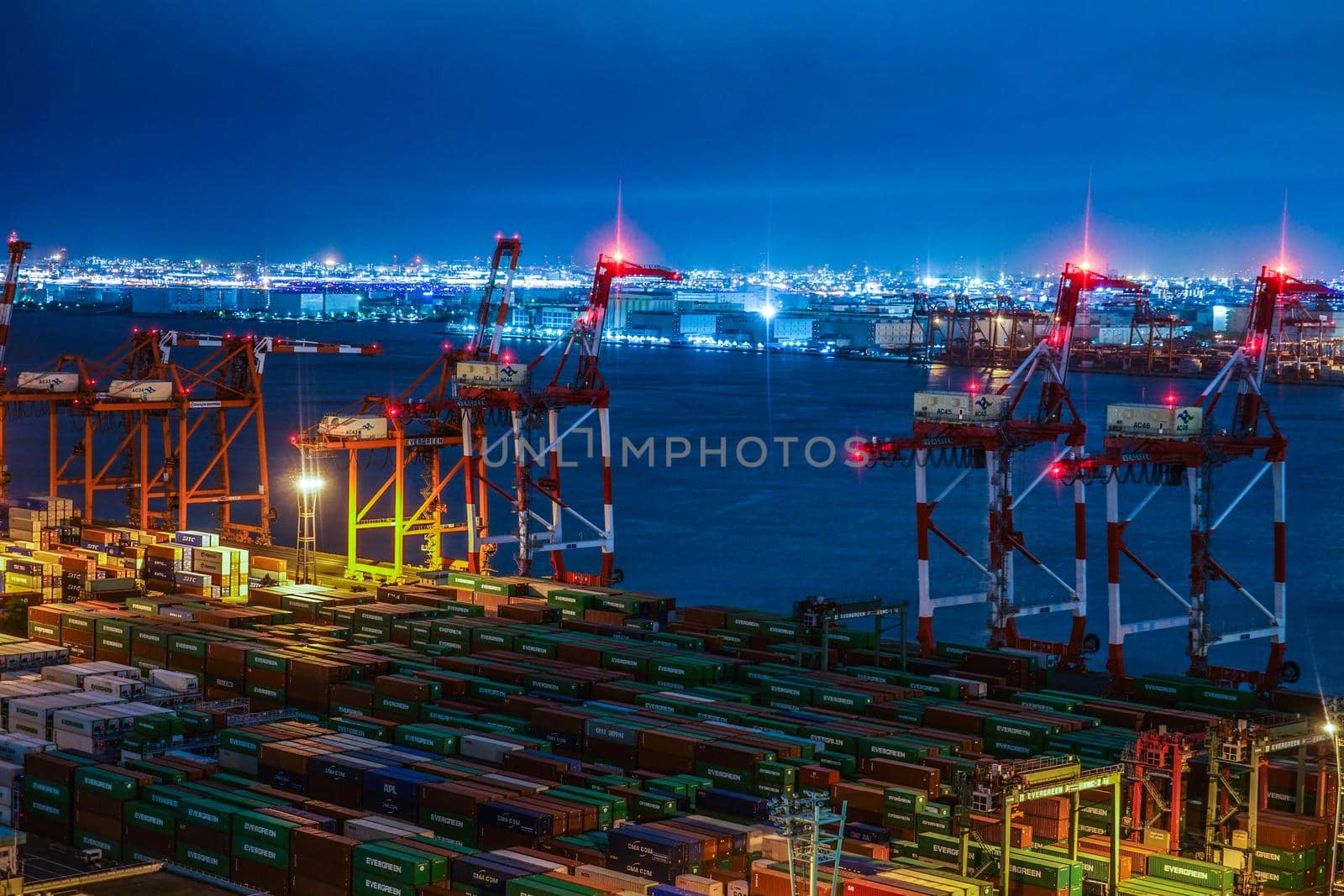 Night view of the container terminal of Tokyo Odaiba. Shooting Location: Tokyo metropolitan area