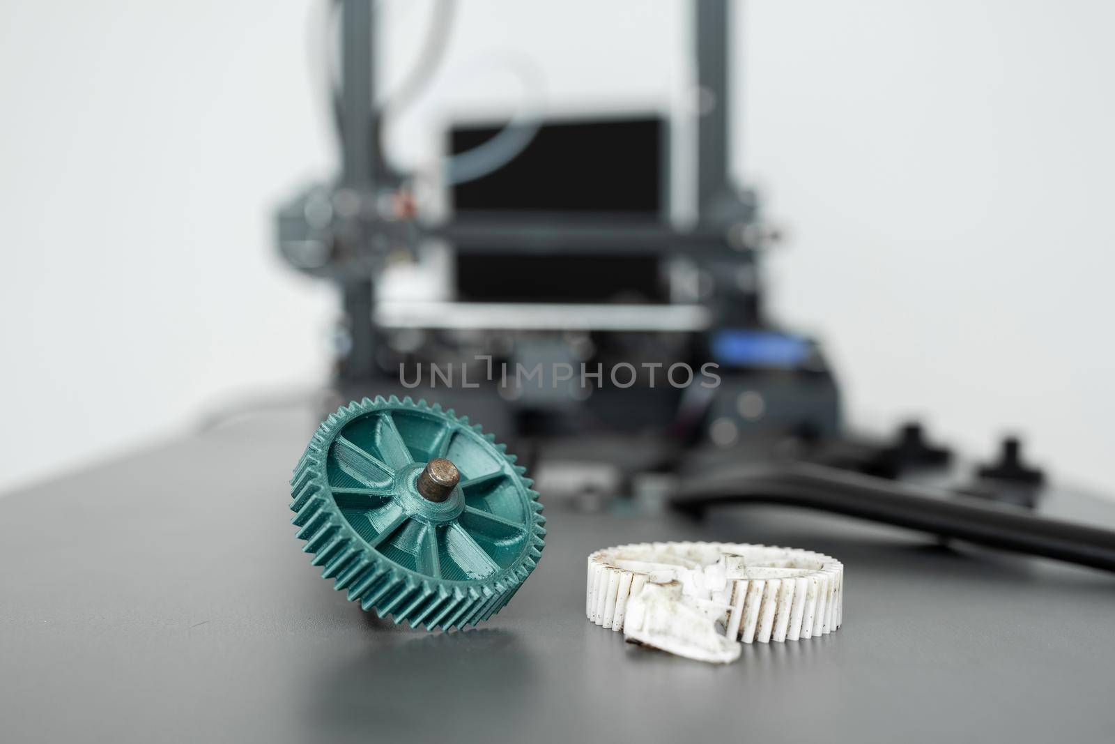 Manufactured part a 3D printer and a broken. by StudioPeace