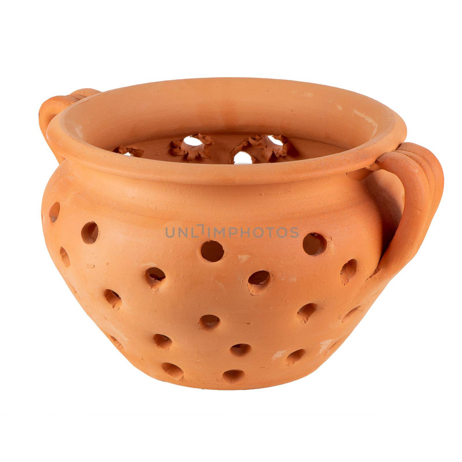 Ceramic pot with holes for baking chestnuts by homydesign