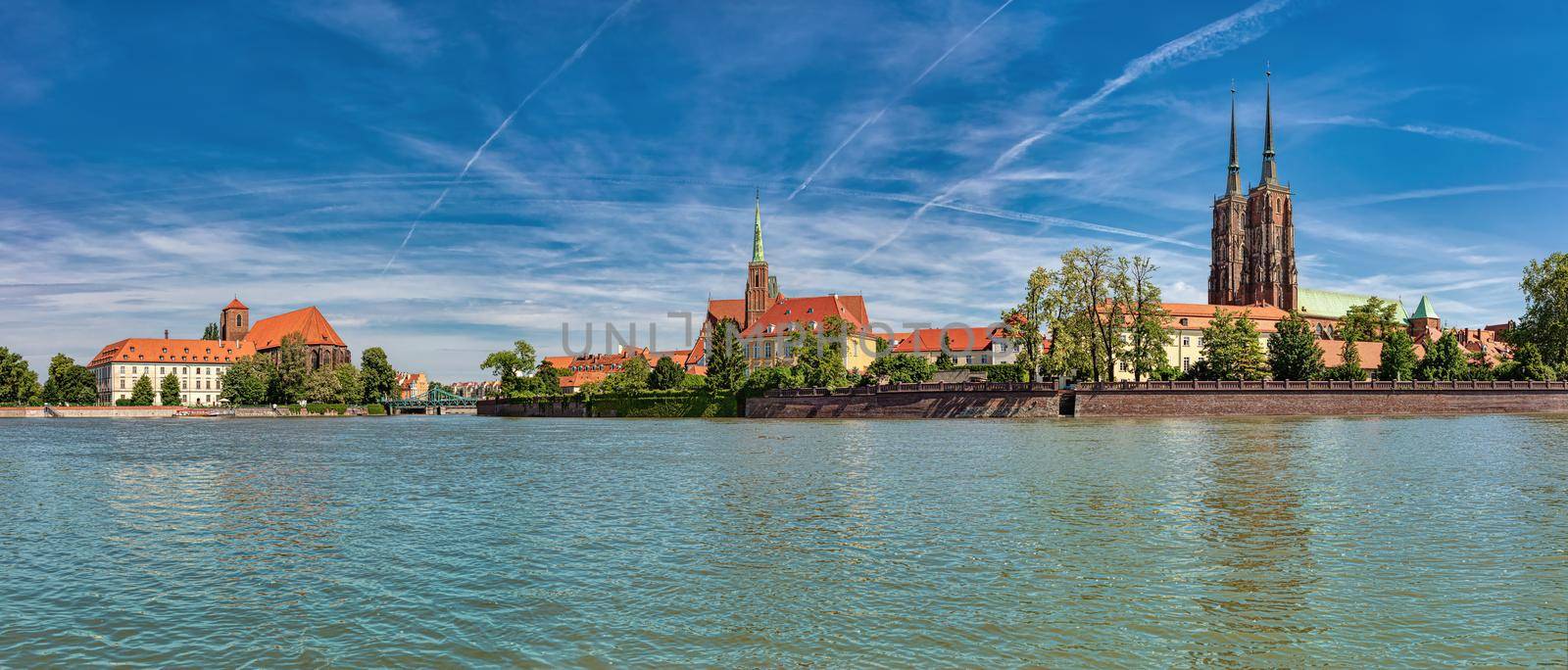 Island Tumski and Odra River in Wroclaw by mot1963