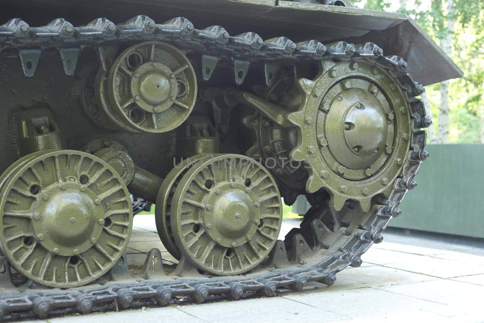 chain tracks of the tank