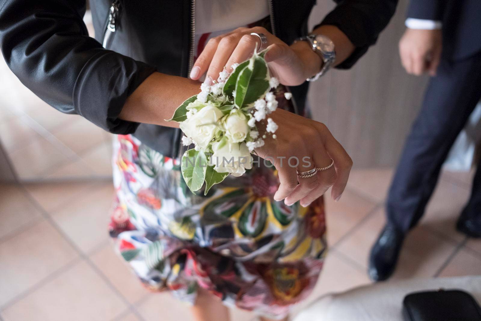 wedding witness bouquet for catholic wedding by tinofotografie