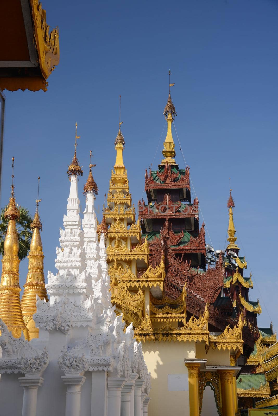 mid day of golden shwedagon in myanmar