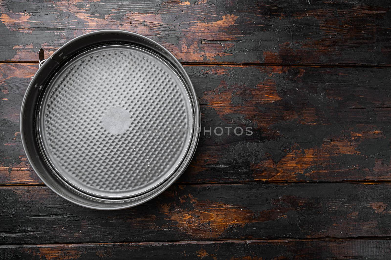 Empty Baking tray set, with copy space for text or food, with copy space for text or food, top view flat lay, on old dark wooden table background