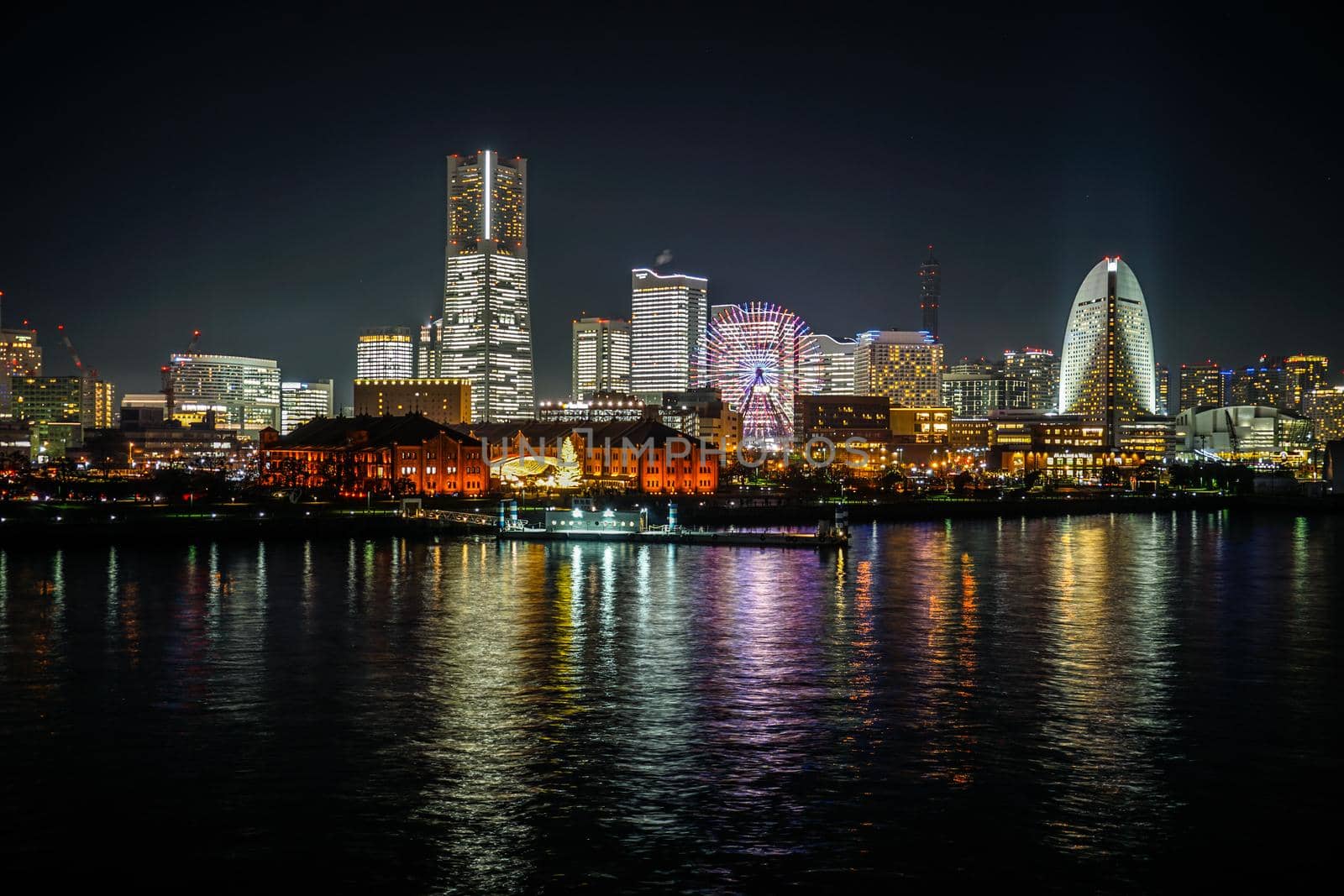 Minato Mirai Office Fighting Up. Shooting Location: Yokohama-city kanagawa prefecture