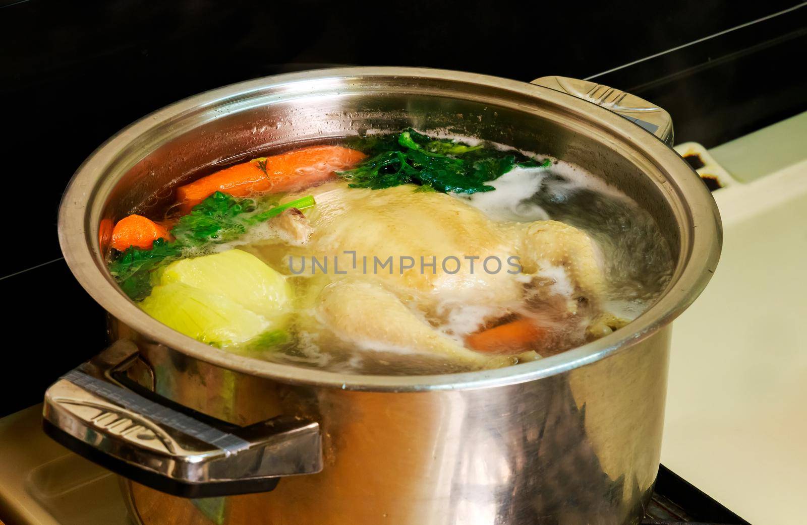 I make chicken broth in a pot chicken broth