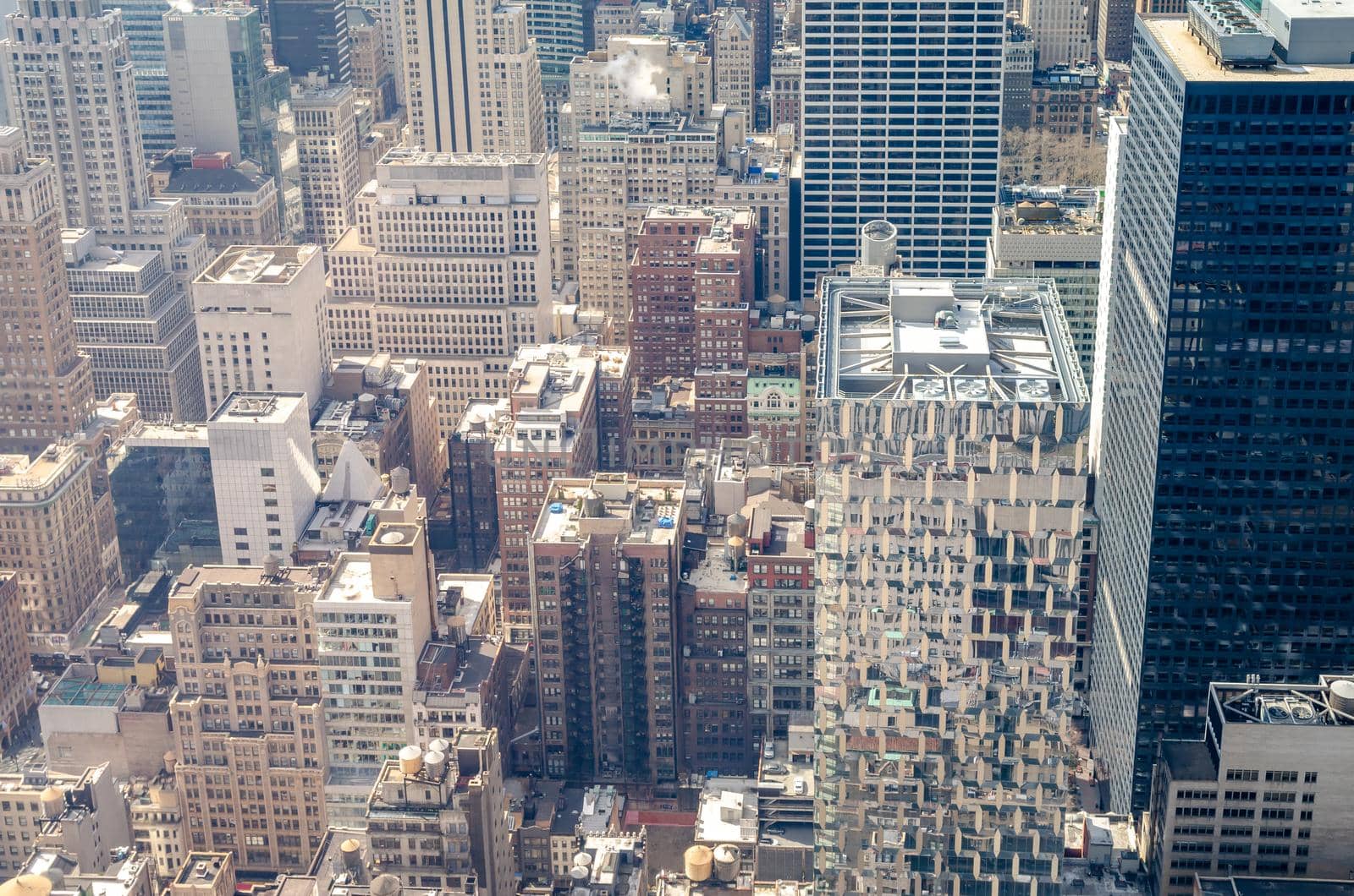 Manhattan Skyscraper, Looking down from Rockefeller Center by bildgigant