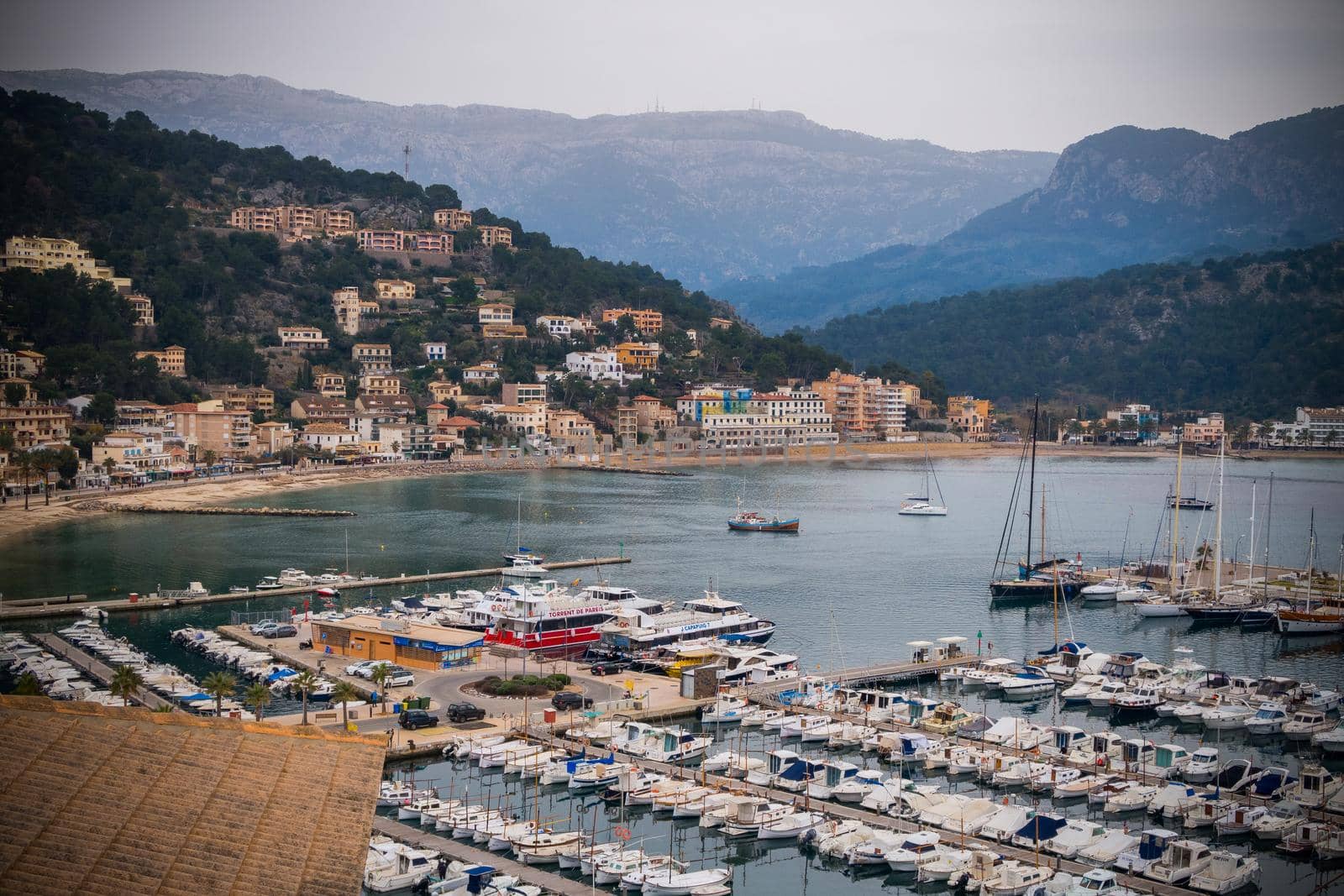 Port de Soller in february, Majorca by bildgigant