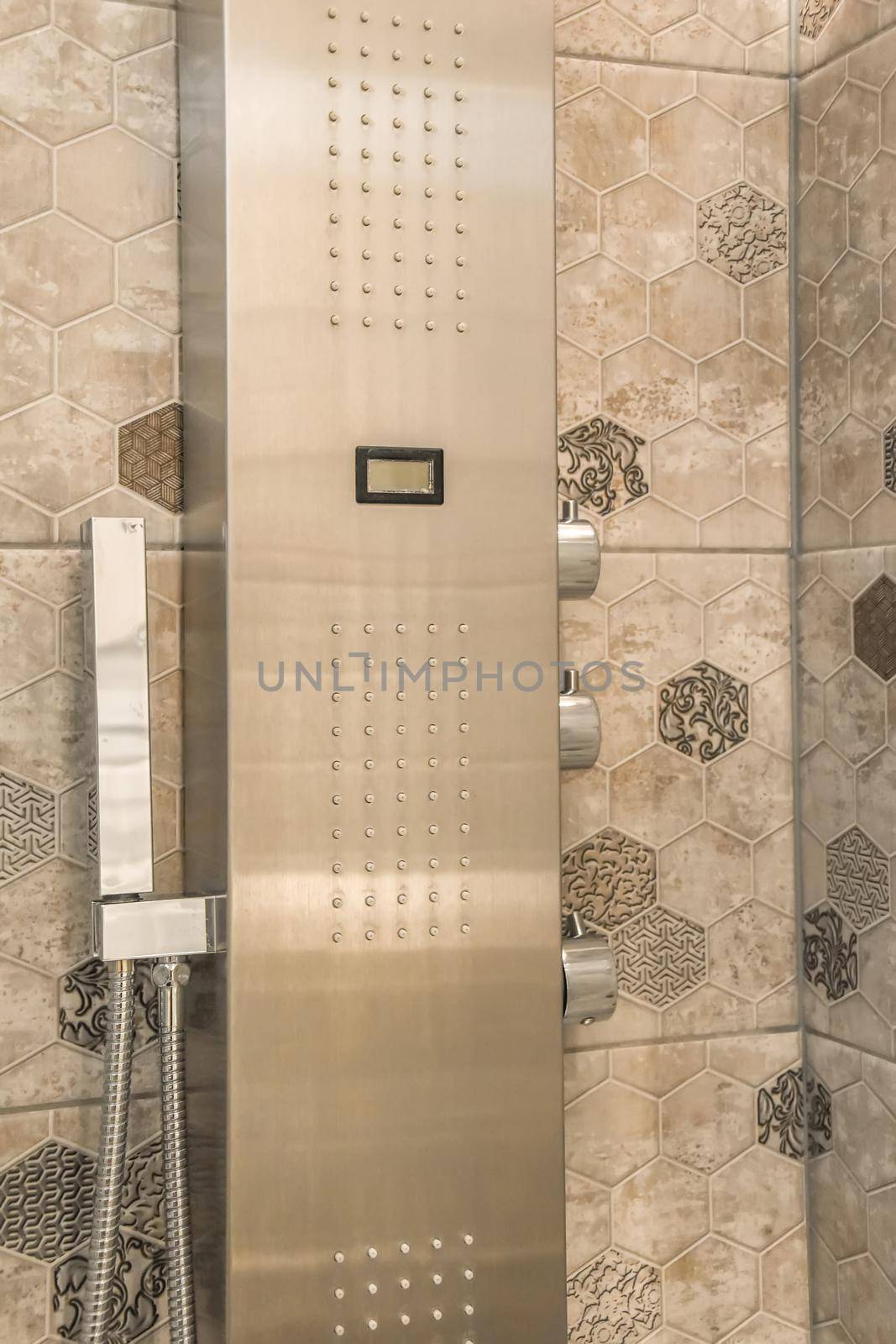 Modern shower system by casamedia