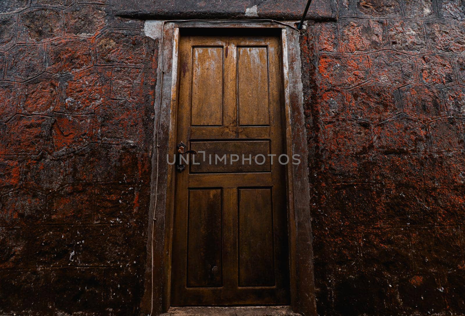 Old door of Sampov Pram Pagoda by Sonnet15