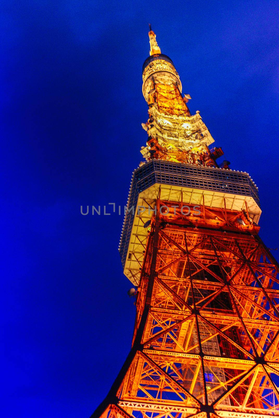 Night view of Tokyo Tower Lighted up. Shooting Location: Tokyo metropolitan area