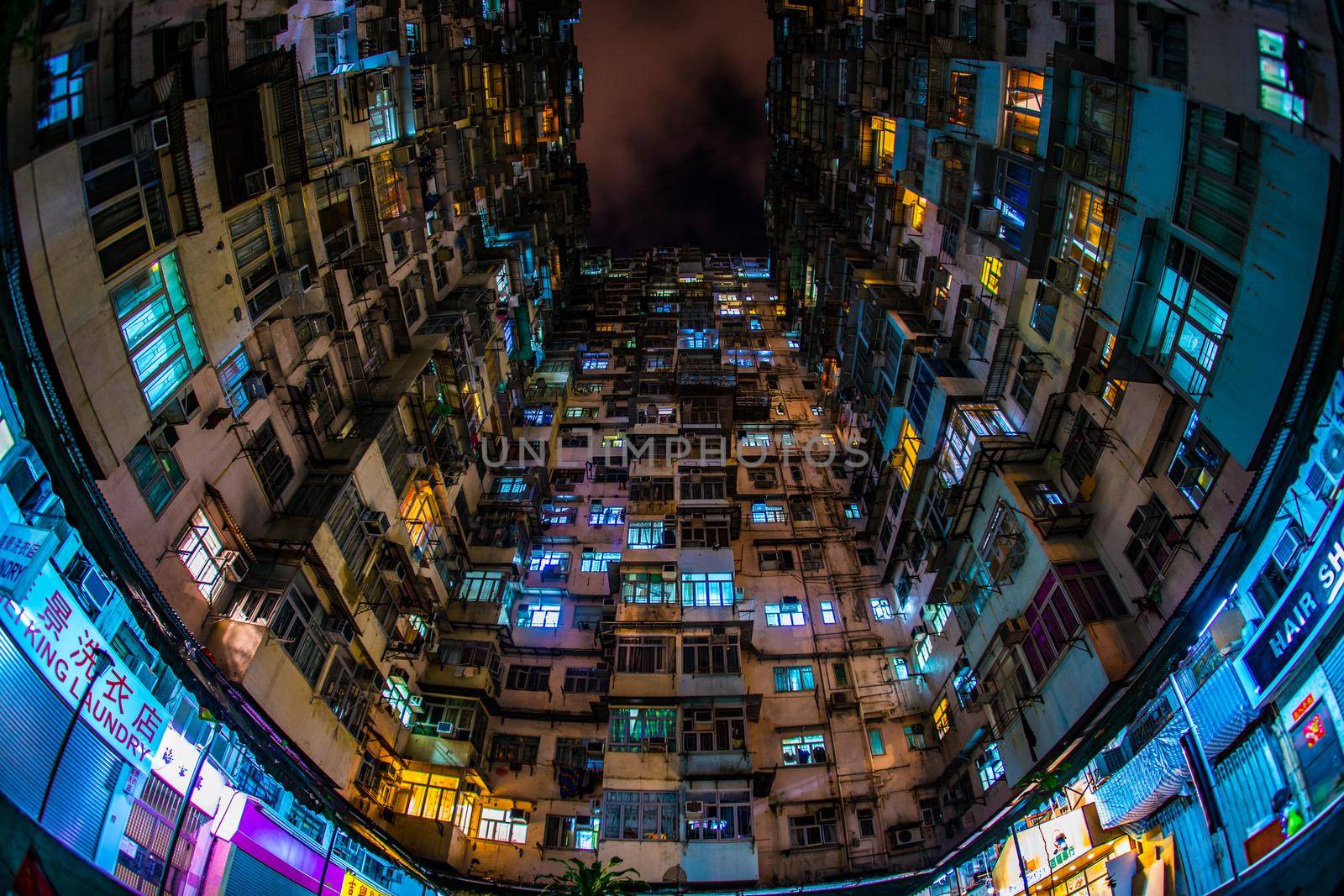 Hong Kongs apartment house, high-rise apartment (Quarry Bay). Shooting Location: Hong Kong Special Administrative Region