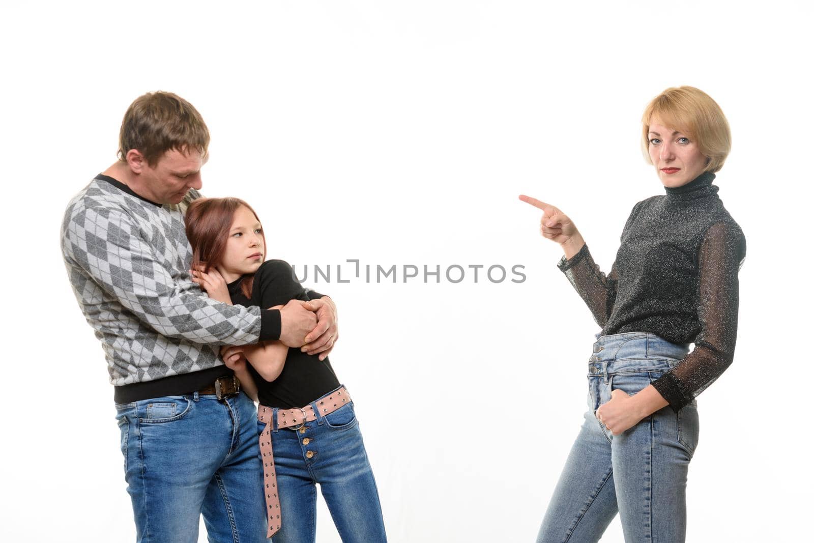 Mom scolds daughter, father takes pity on daughter, isolated on white background