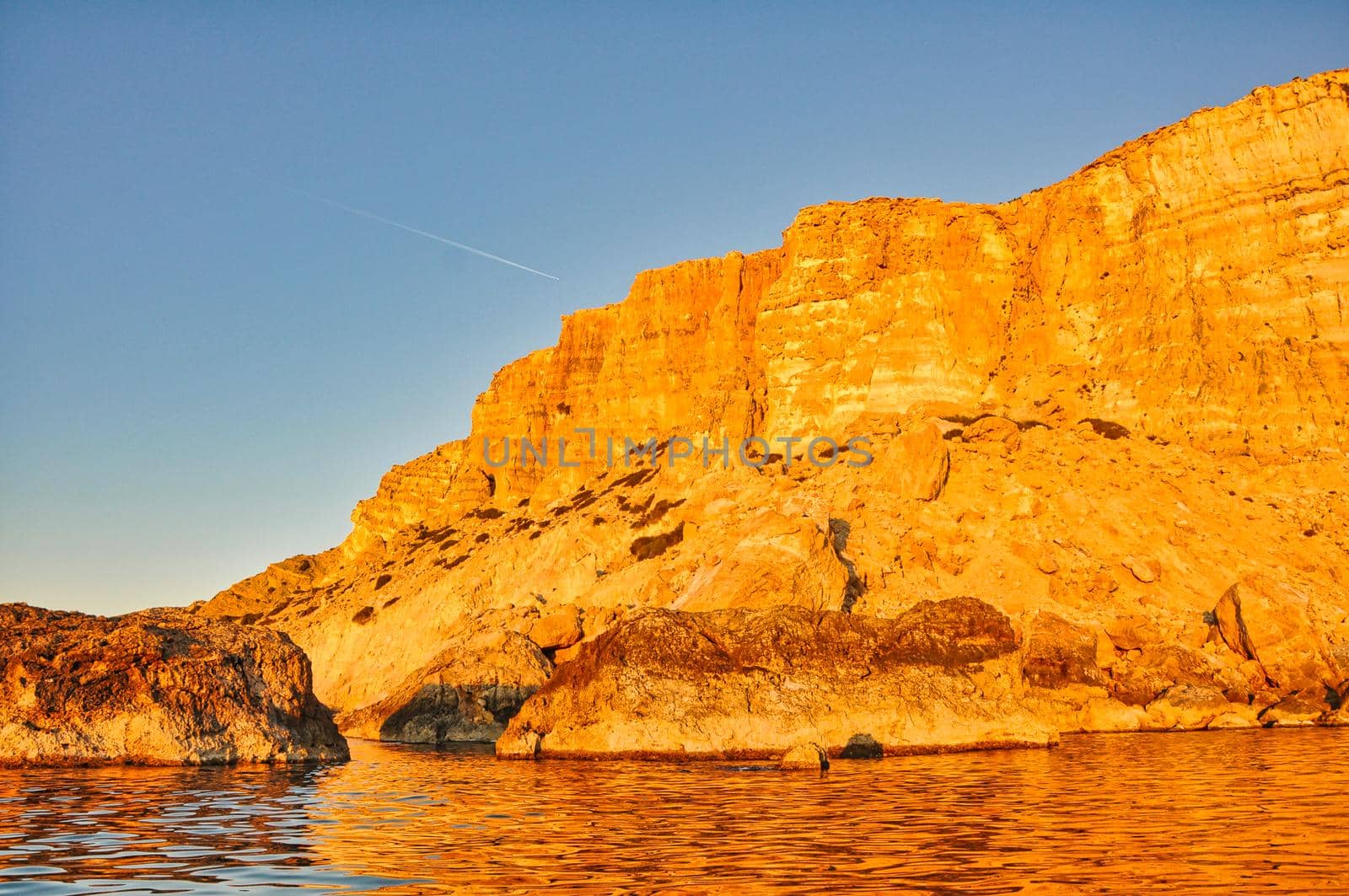 Red beach Crete by feelmytravel