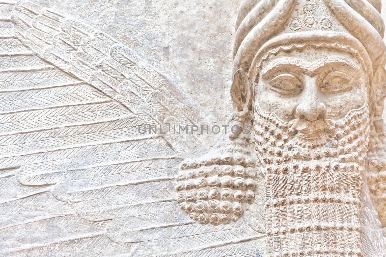 Mesopotamian art was intended to serve as a way to glorify powerful rulers and their connection to divinity by Perseomedusa
