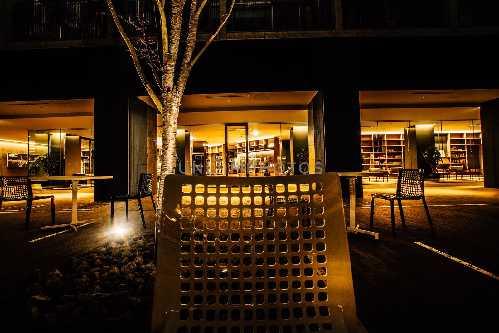 Image of a gathering housing at night. Shooting Location: Tokyo metropolitan area