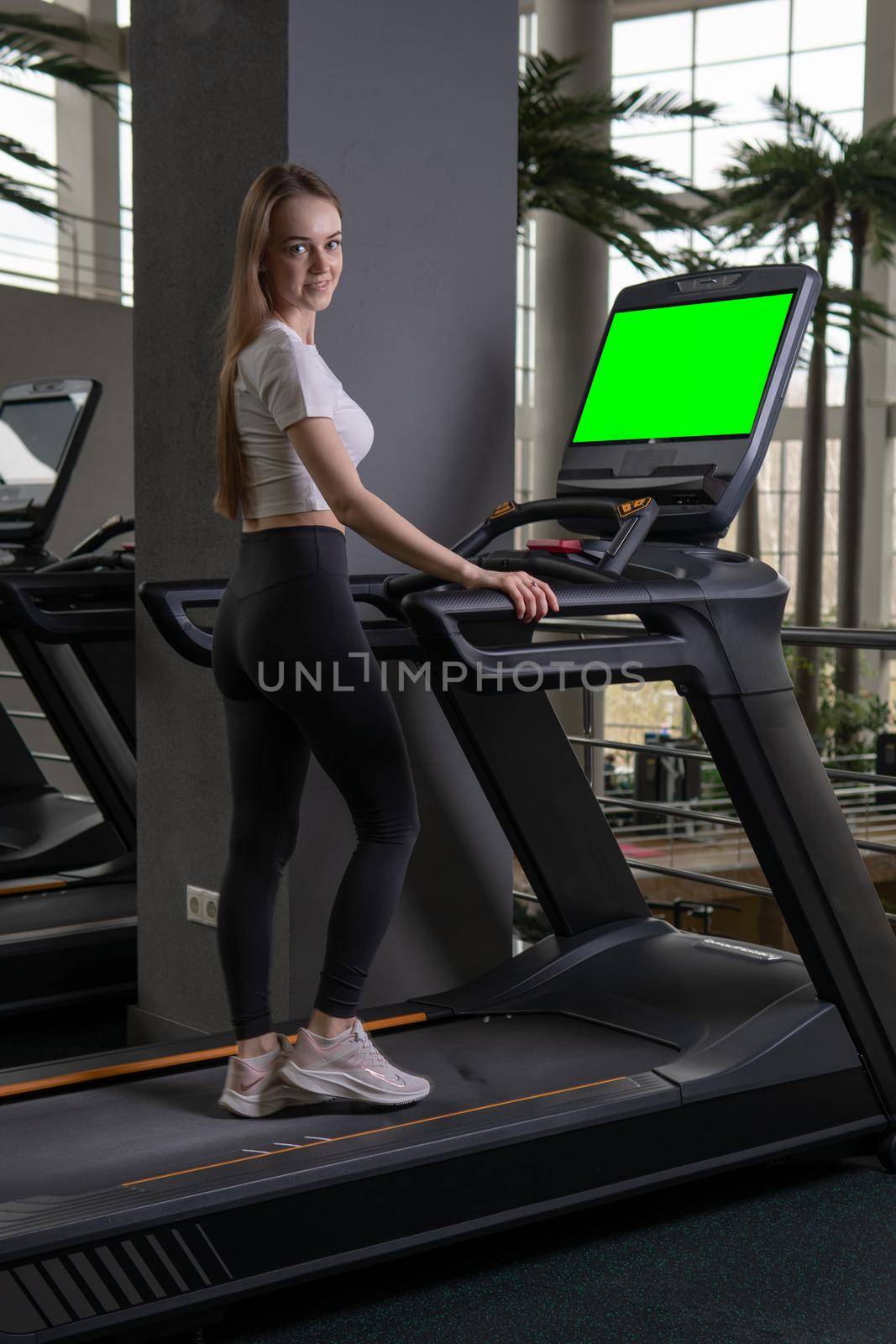 Indoors young treadmill length woman profile full exercise female, concept healthy lifestyle workout attractive in person and adult sporty, muscles together. White run group, green screen by 89167702191