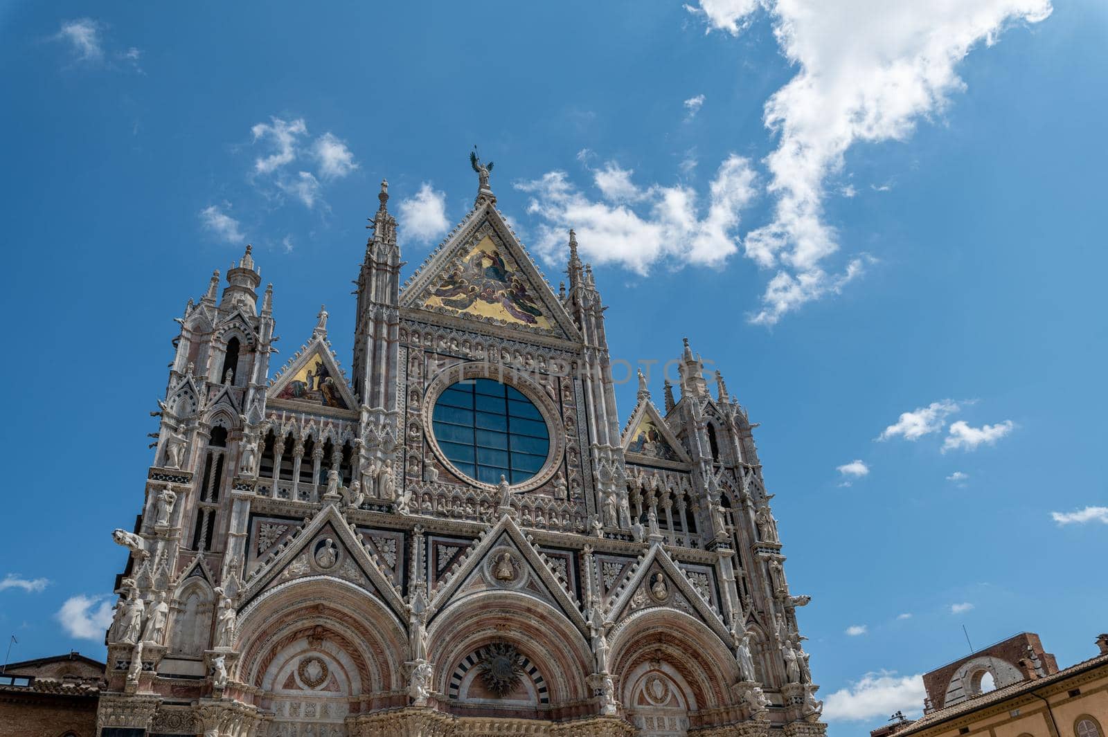 facade of the cathedral of siena by carfedeph