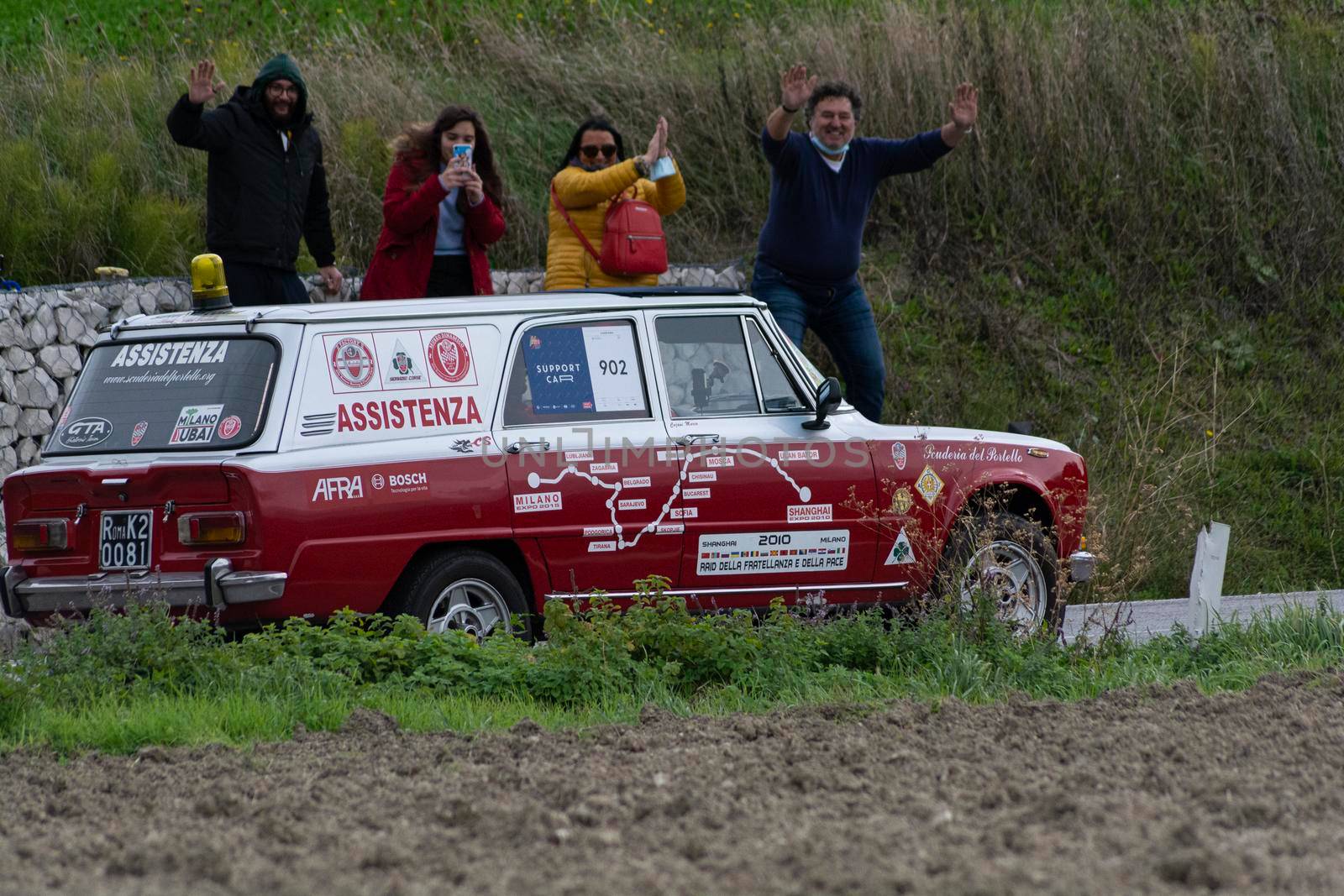 alfa romeo giulia station wagon assistenza on an old racing car in rally Mille Miglia 2020 the famous italian historical race (1927- by massimocampanari