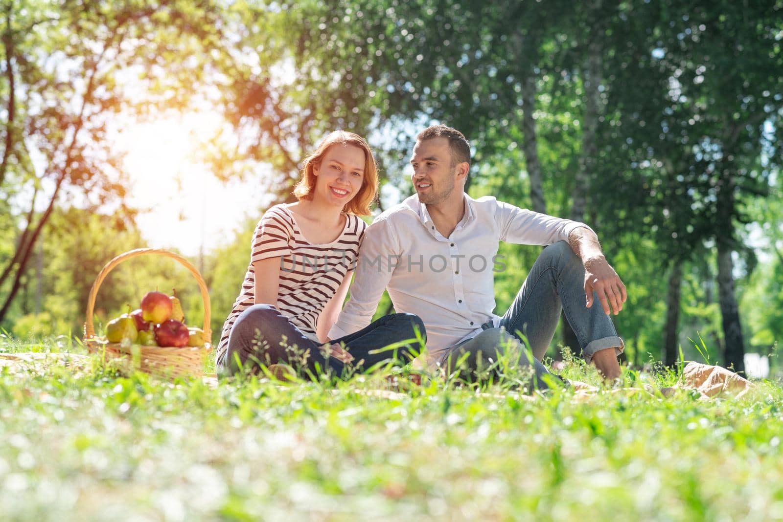 Couple at a picnic in the park. Spending time with a loved one