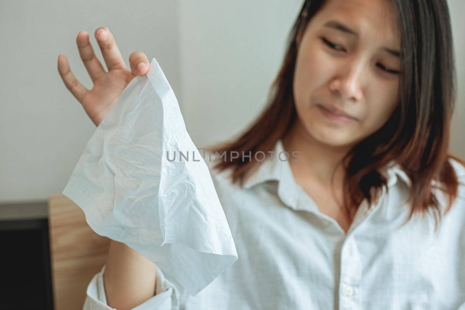 Dirty virus infection and used tissue paper women handle with hateful. by qualitystocks