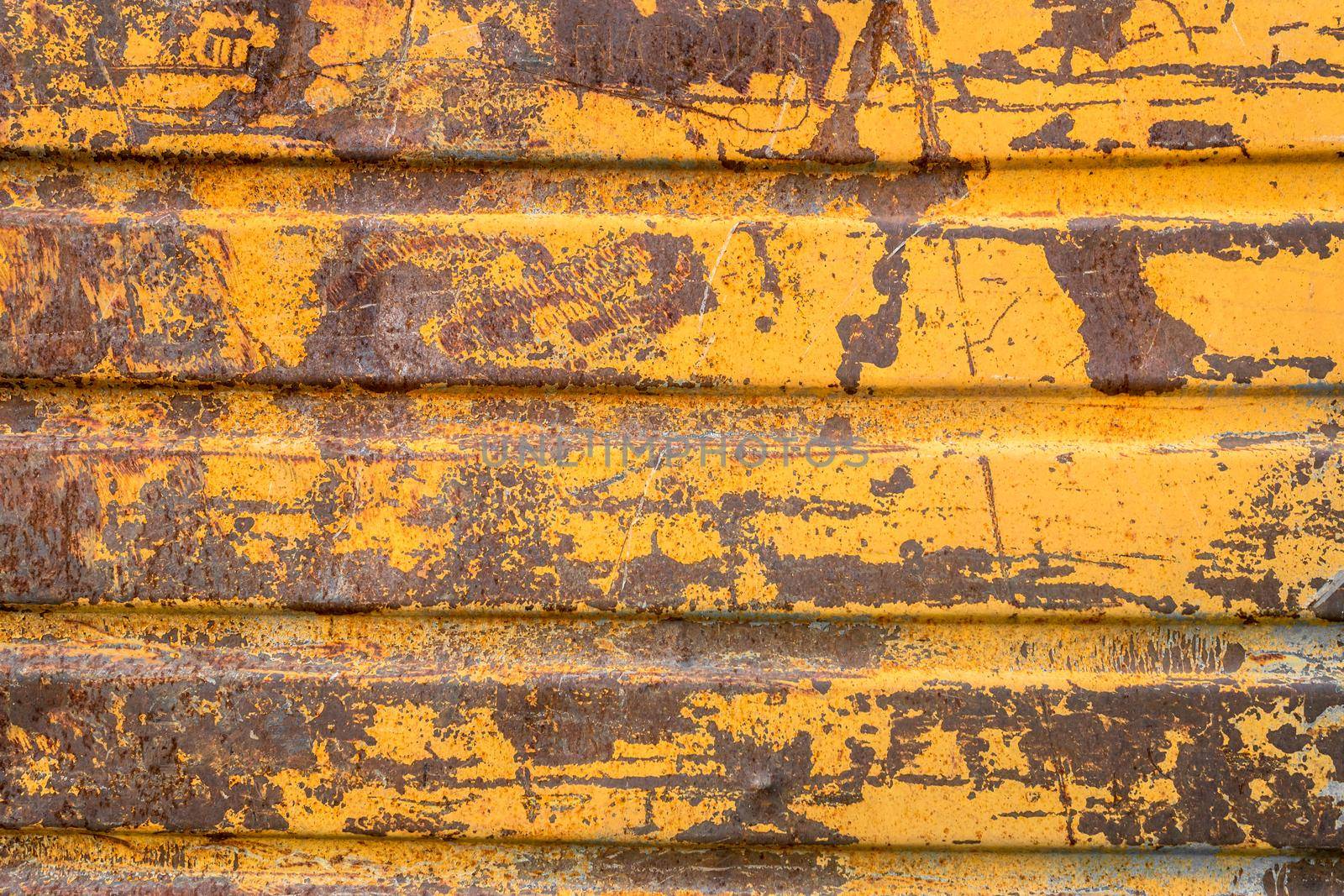 Rusty iron background by germanopoli