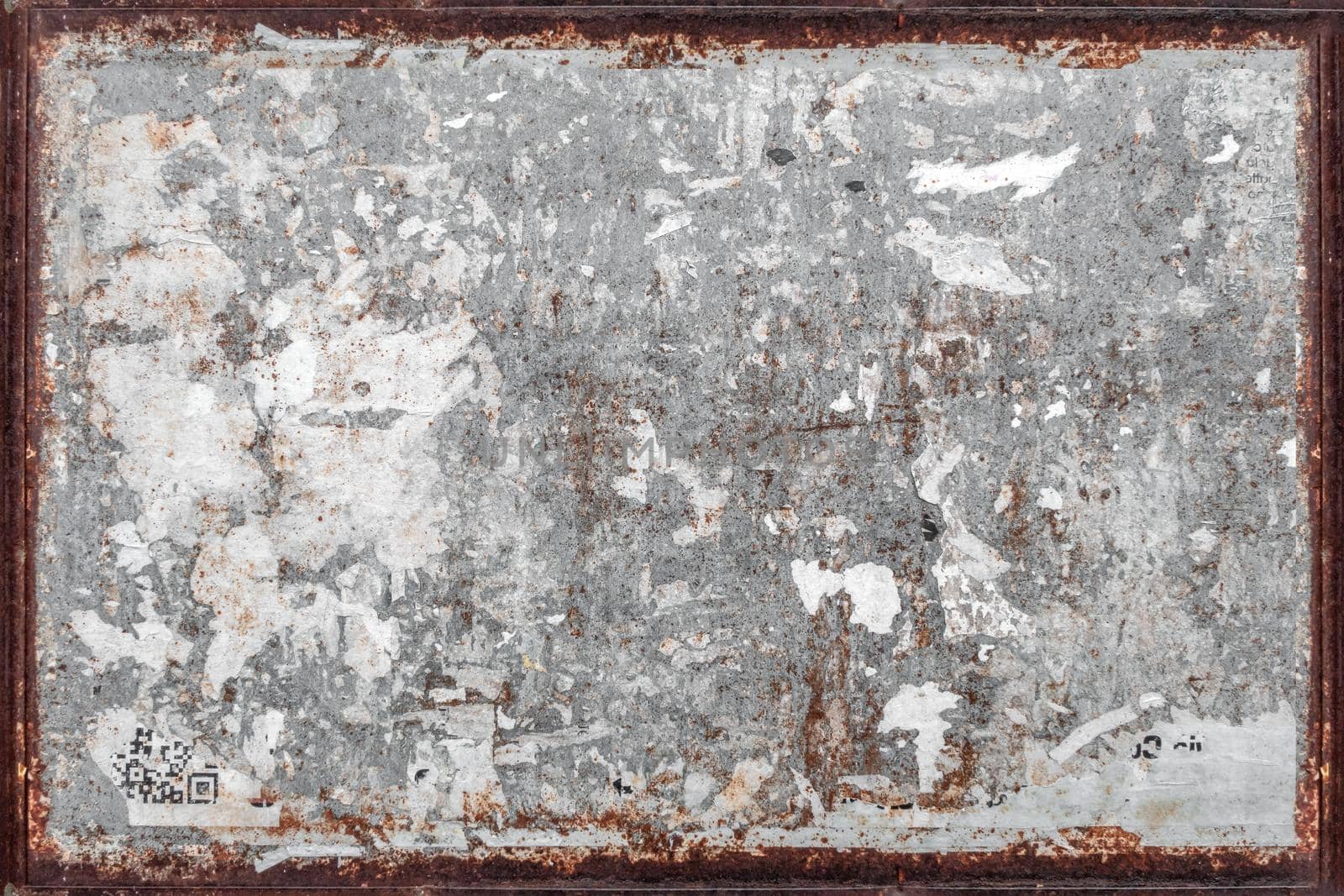 Grunge wall with rusty frame. Ideal for texture and background.