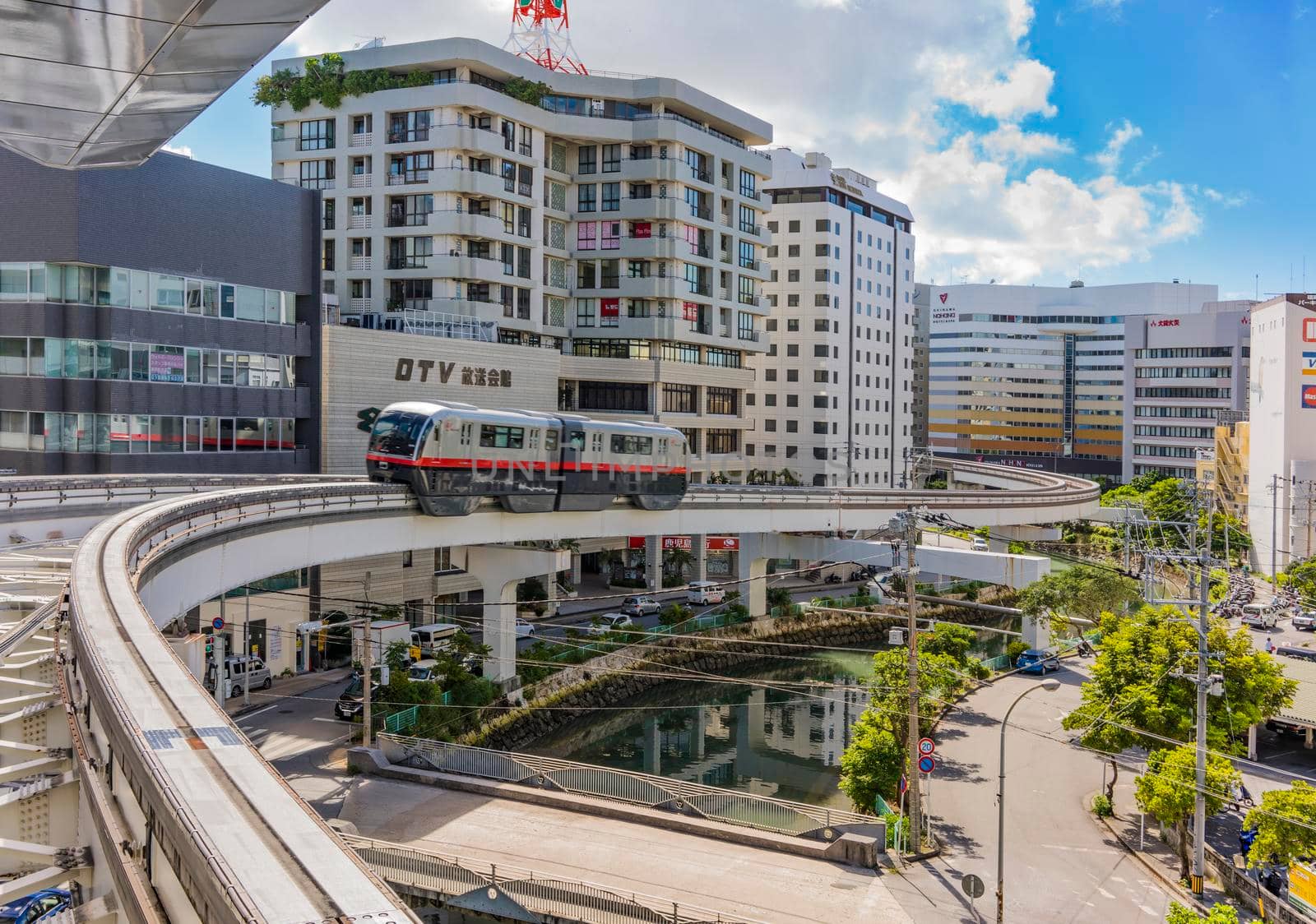 Naha city monorail in Okinawa island by kuremo