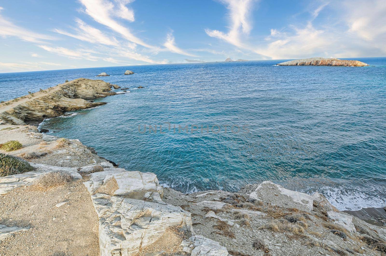 Vitsentzou beach in Folegandros, Greece by feelmytravel