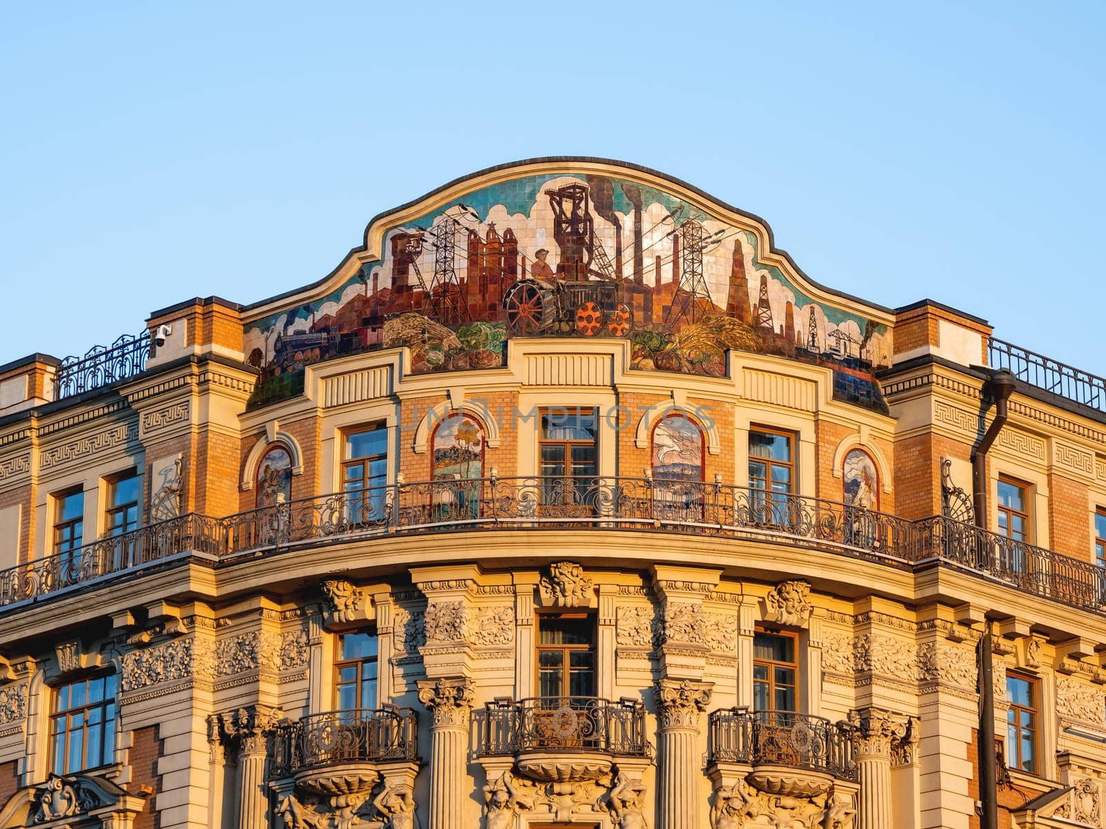 MOSCOW, RUSSIA - June 04, 2018. National hotel on Manezhnaya square, famous landmark in Moscow. Early morning in town, sunrise.