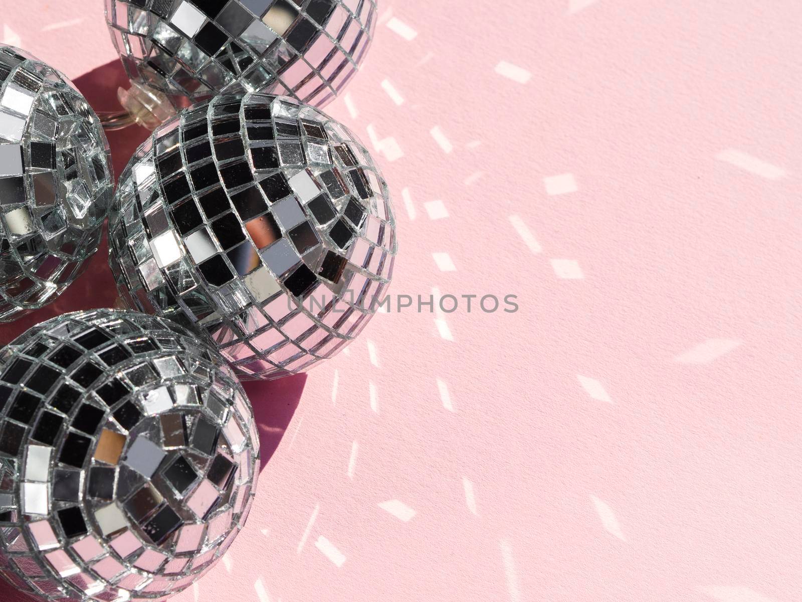 close up silver disco balls by Zahard