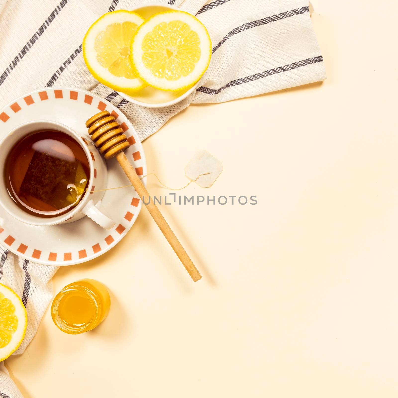 black tea with honey fresh lemon slice