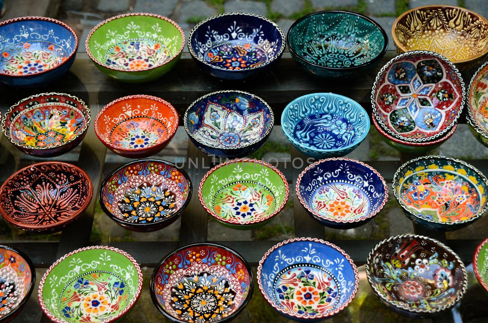 Classical Turkish ceramics on the Istanbul Grand Bazaar. by Proff