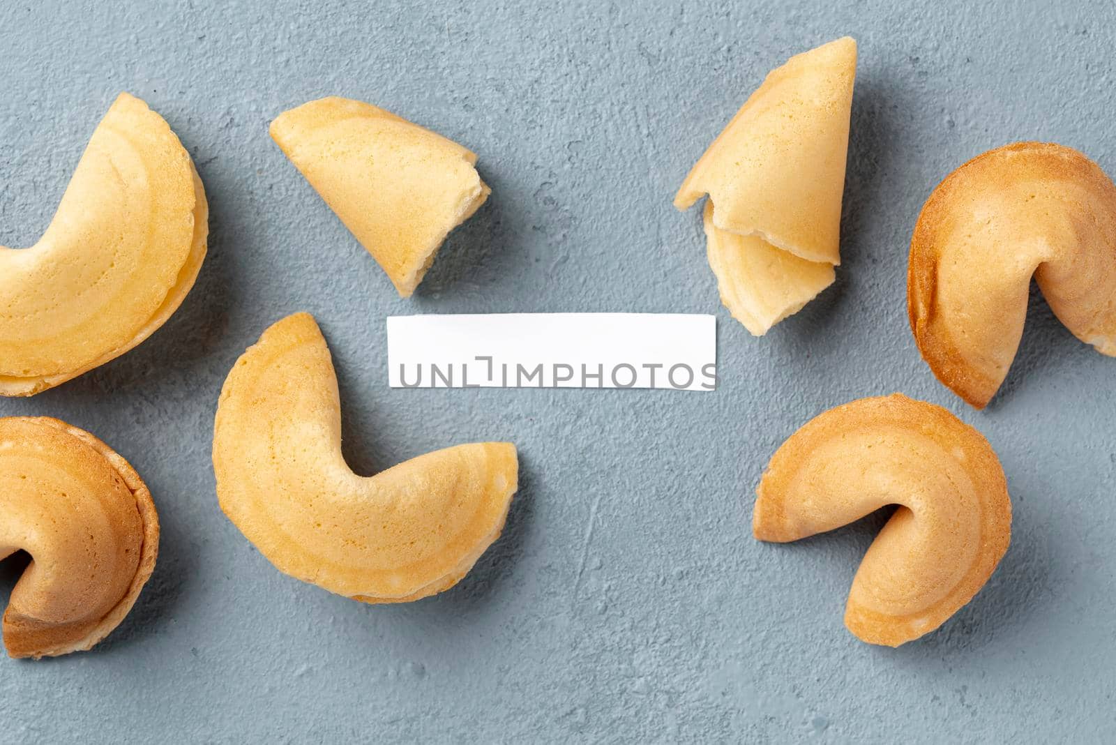 flat lay fortune cookies with blank note by Zahard