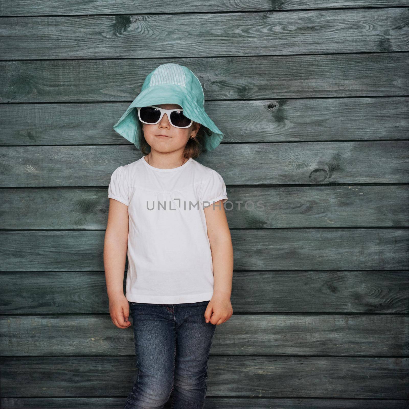 Fashion little girl, a child dressed. Beautiful exhibition. by Standret