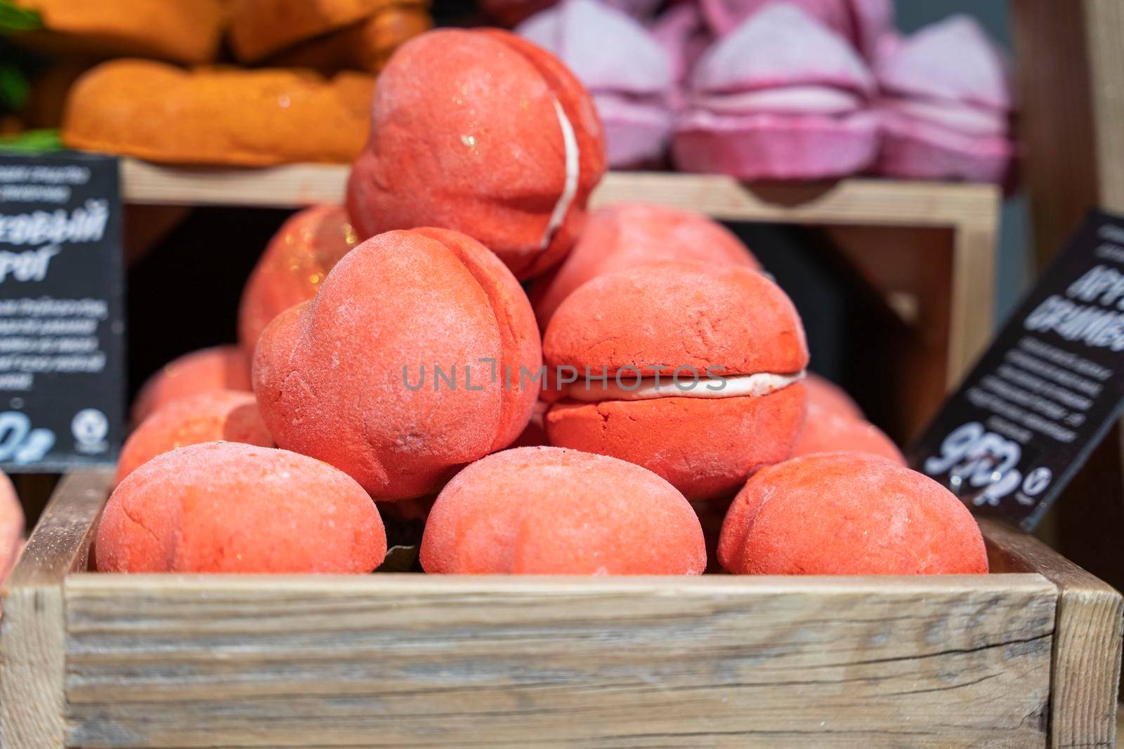 Peach's beautiful handmade aromatic bath bombs in a wooden box by audiznam2609