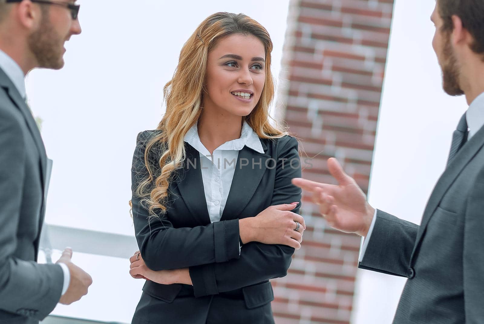 business colleagues discussing problems in the office.photo with copy space