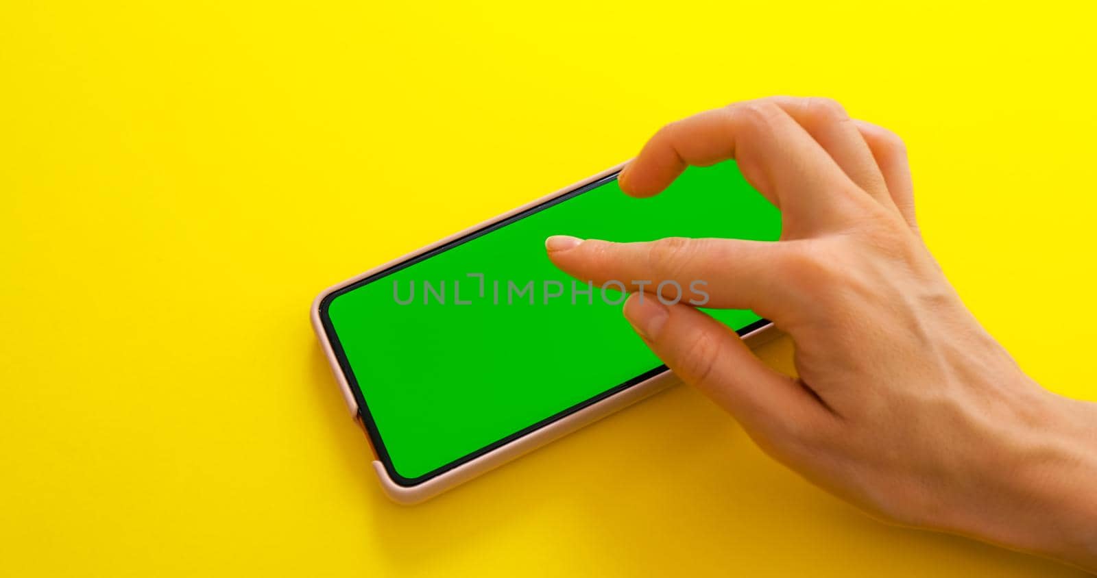 Gestures on Smartphone with Green screen by RecCameraStock