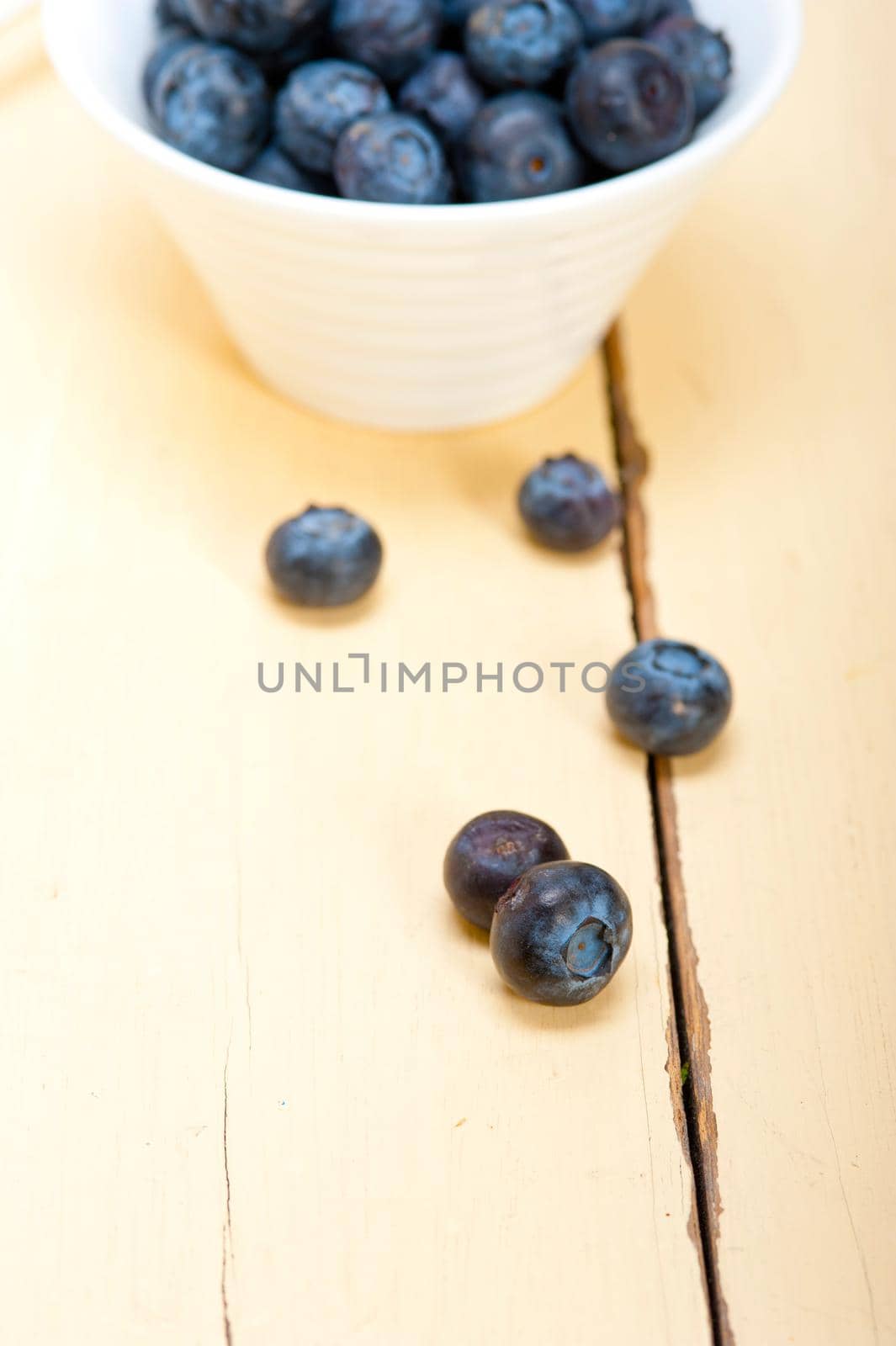 fresh blueberry bowl by keko64
