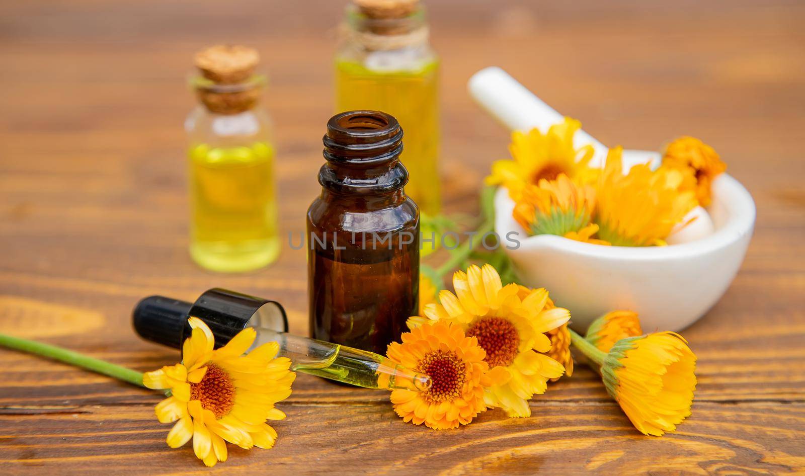 The calendula extract. Medicinal plants. Selective focus nature