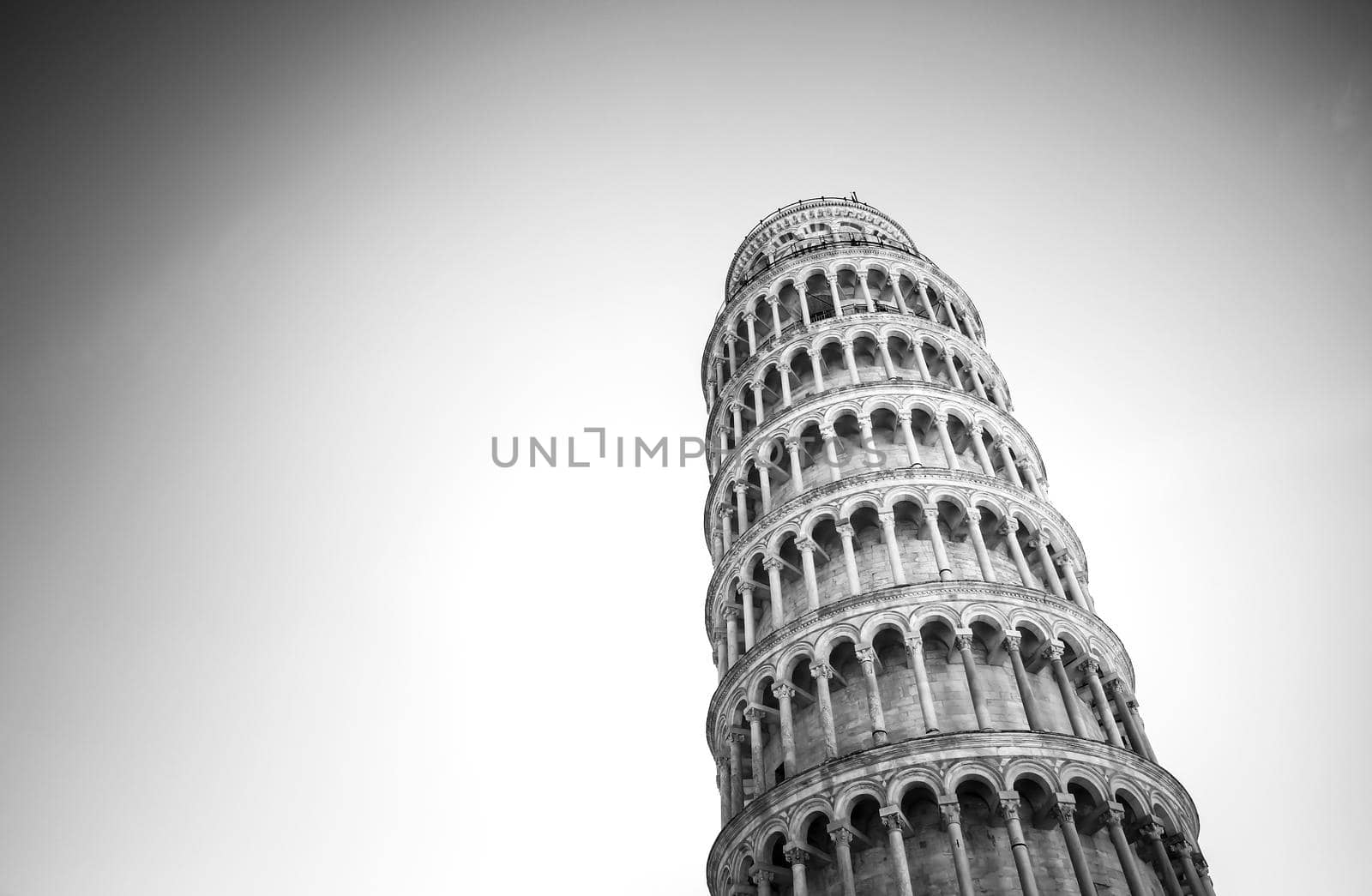 The famous tower of Pisa with vignetting effect in the edges