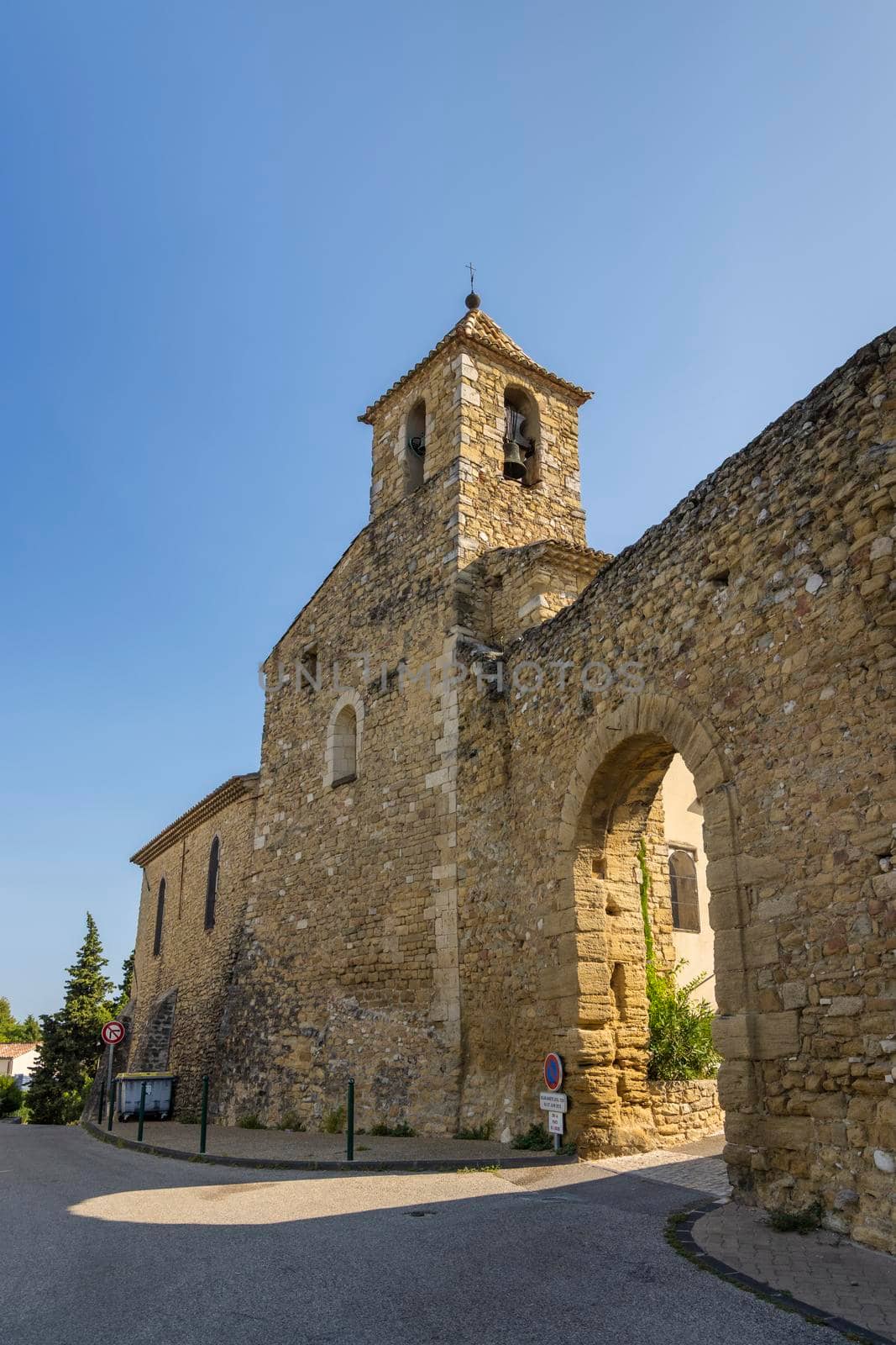 Church and old town in Vacqueyras, departement Vaucluse, Provence, France