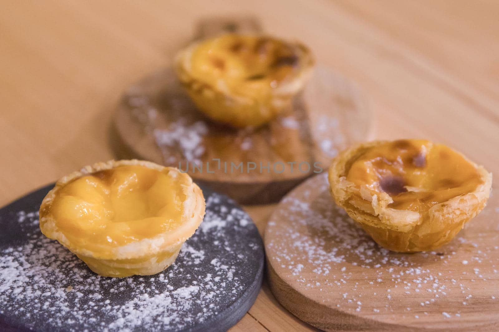 traditional portuguese cakes pastel pasteis de nata