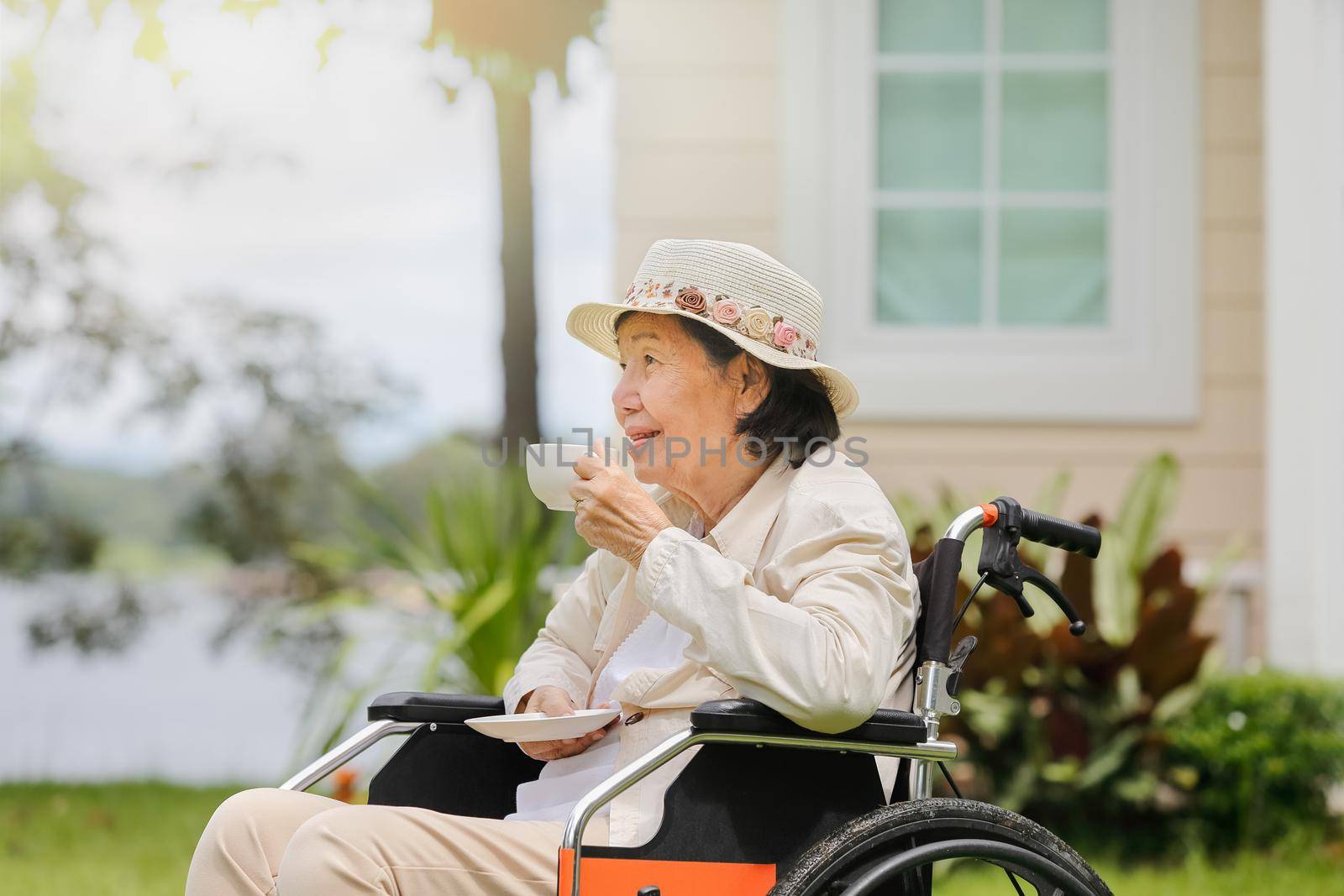 elderly woman relax in backyard